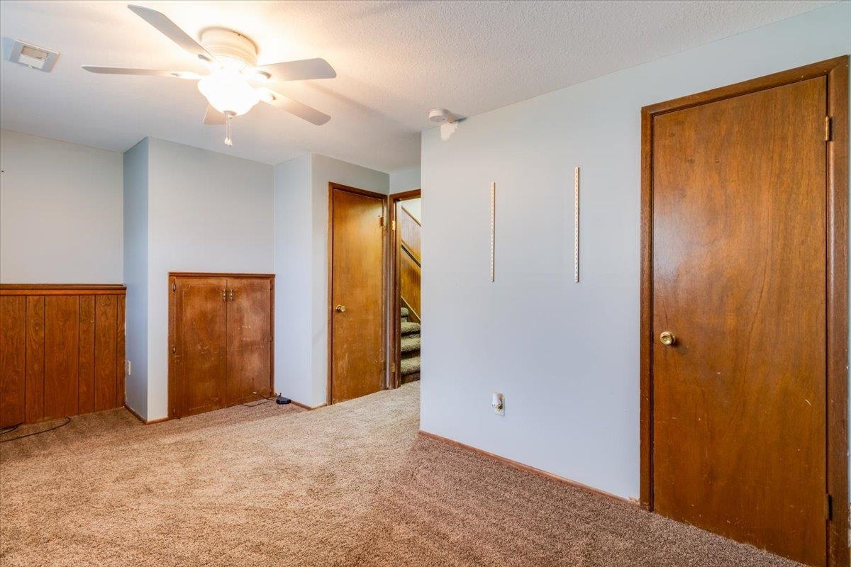 400 N Hickory Valley Center KS 67147