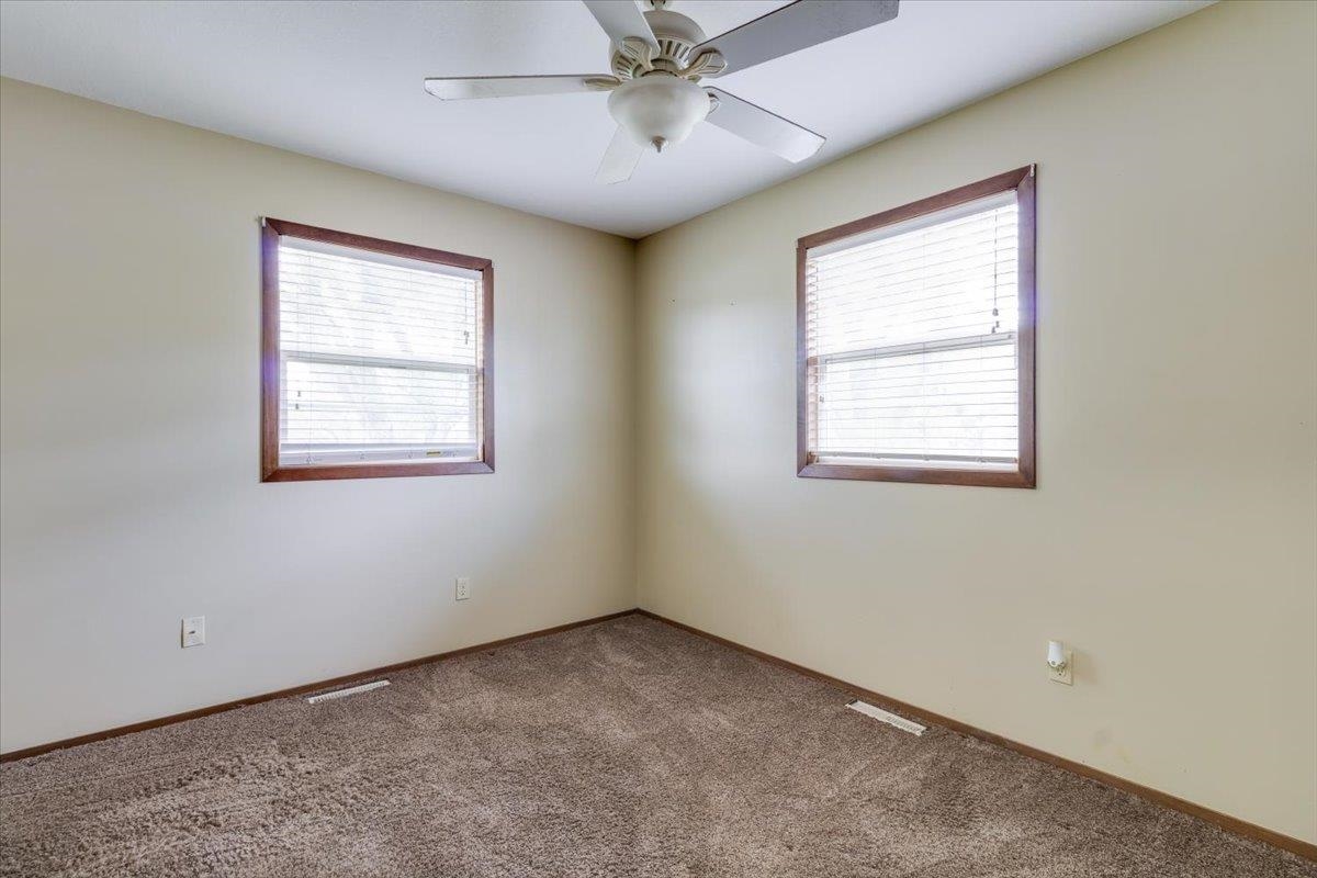 400 N Hickory Valley Center KS 67147