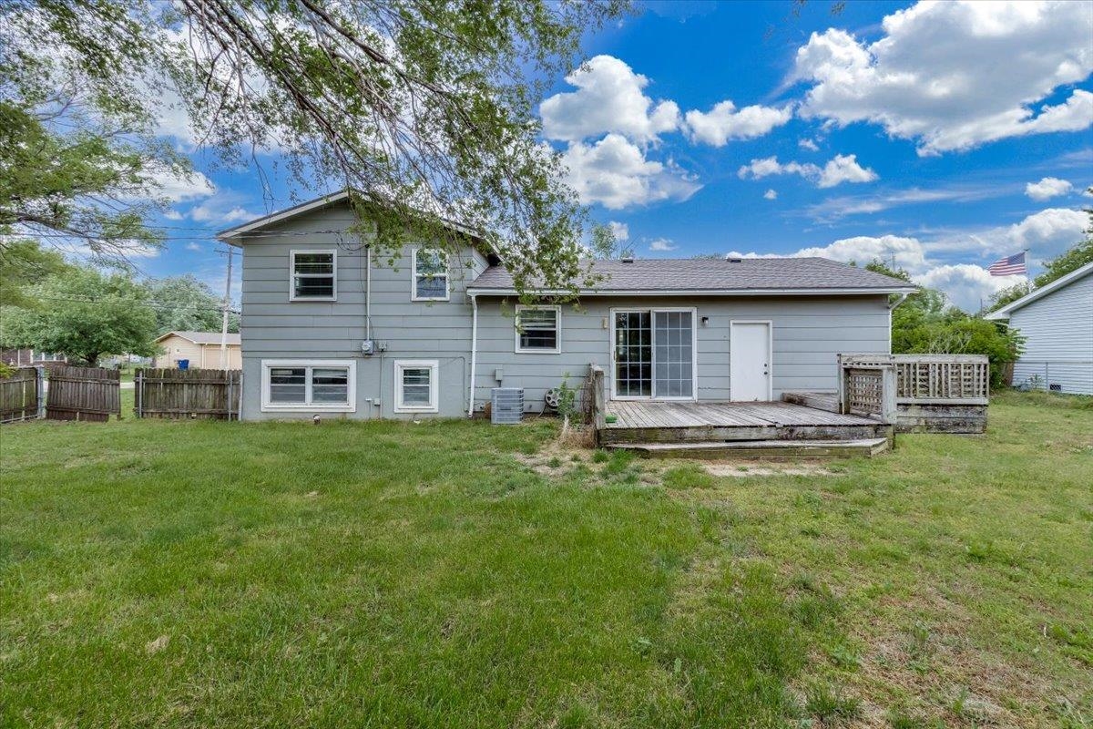 400 N Hickory Valley Center KS 67147