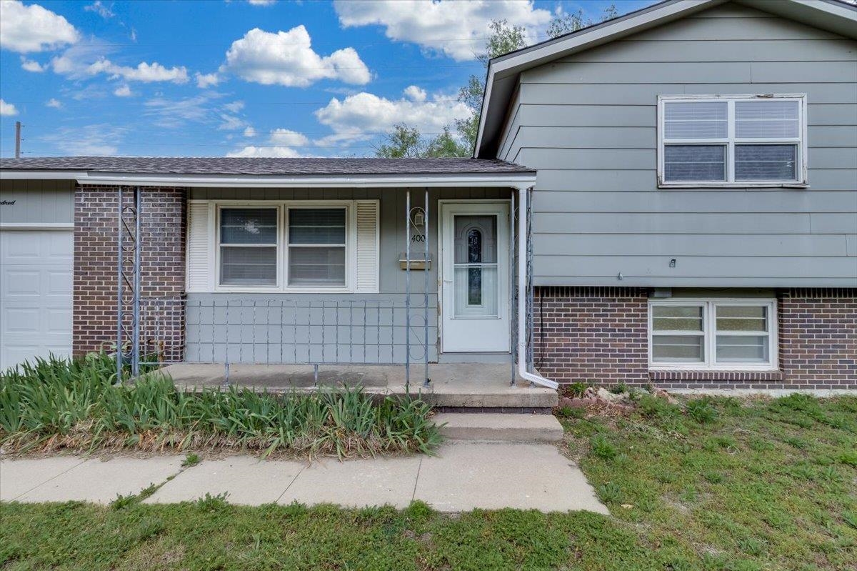 400 N Hickory Valley Center KS 67147