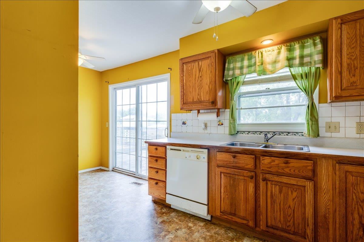 400 N Hickory Valley Center KS 67147