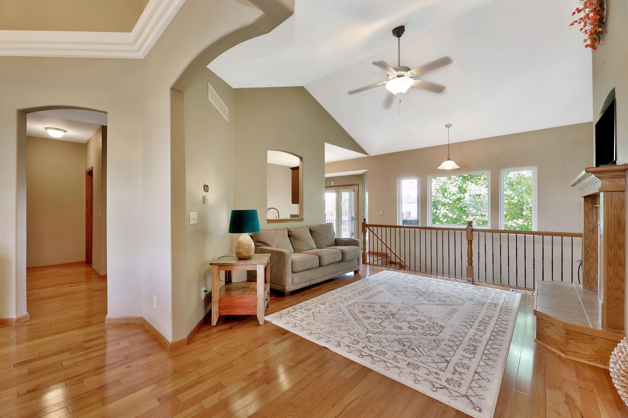 2901 N Rough Creek Derby KS 67037