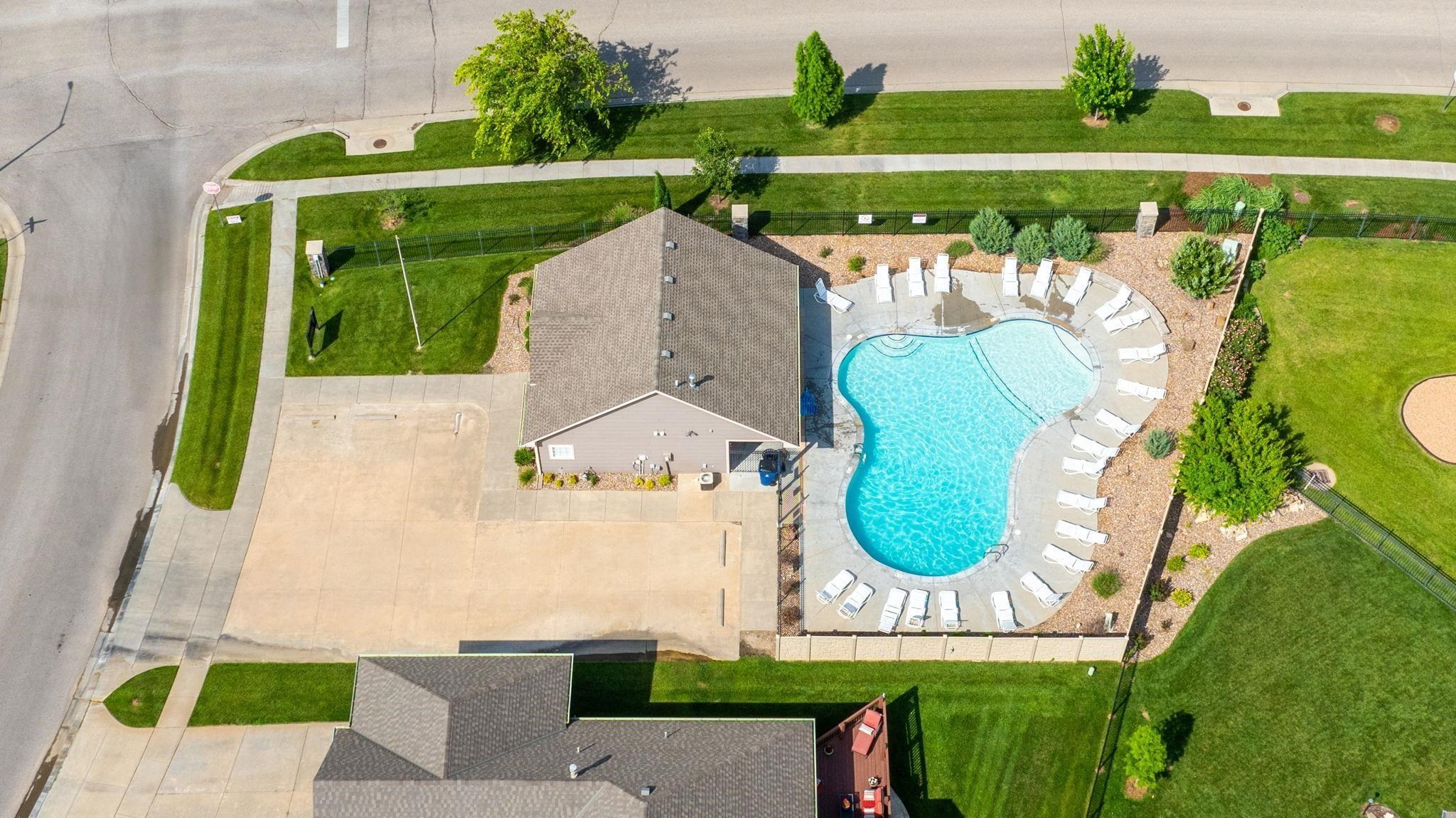 2901 N Rough Creek Derby KS 67037