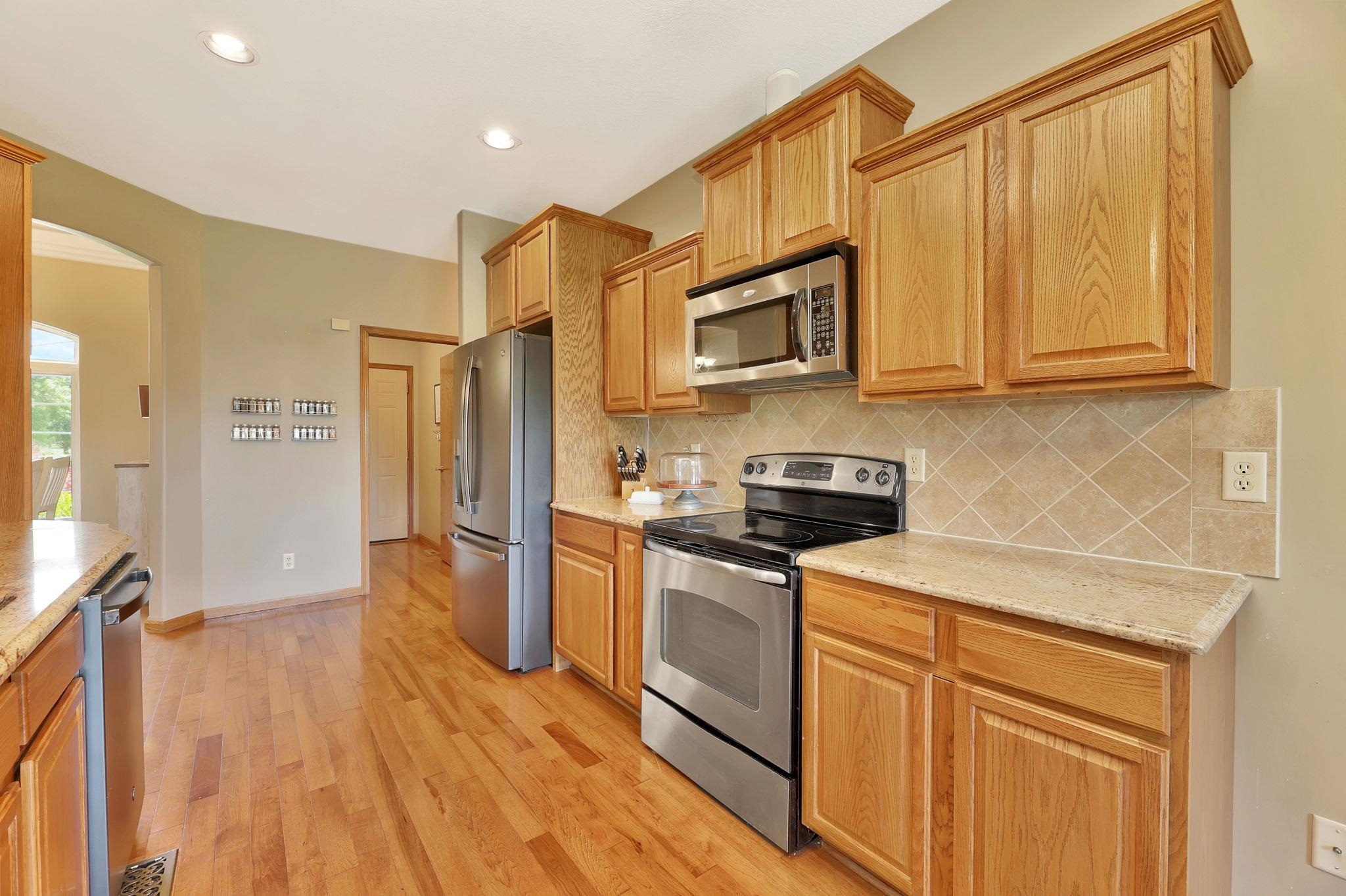 2901 N Rough Creek Derby KS 67037