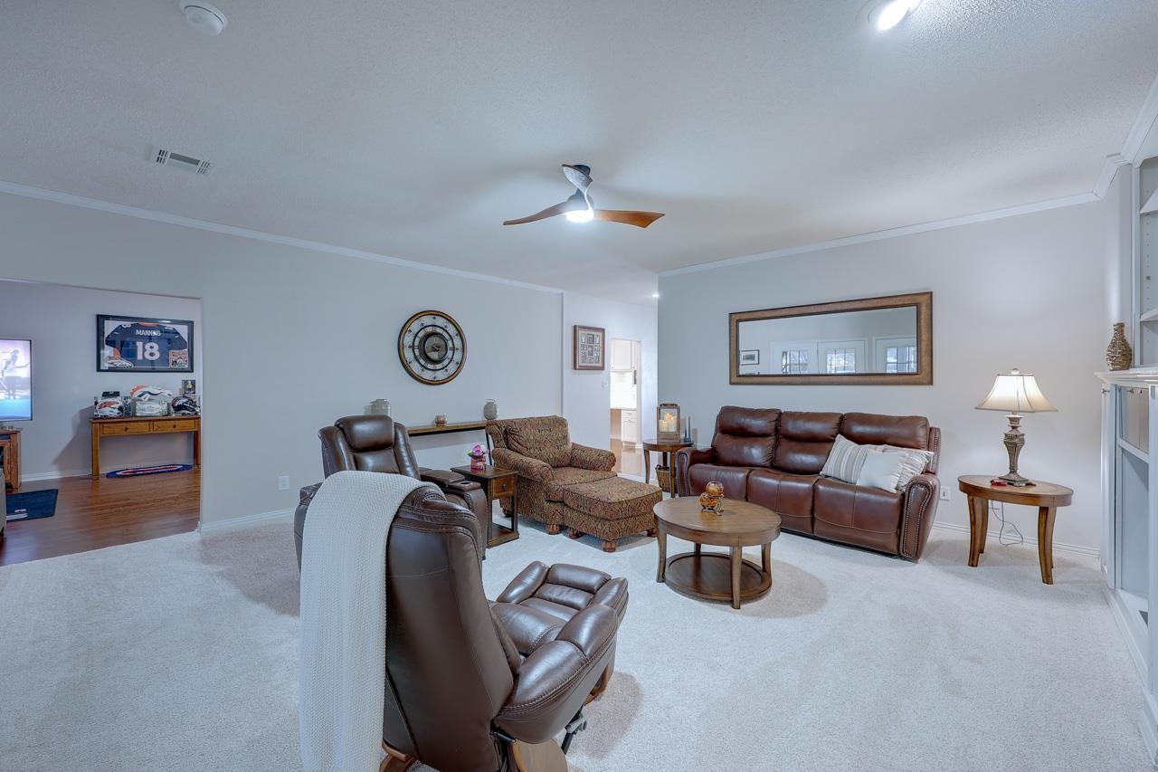 1923 Eastridge Drive Arkansas City KS 67005