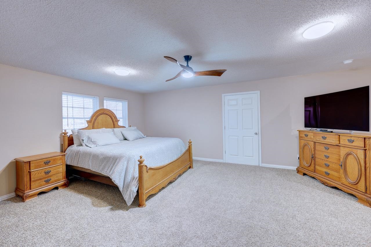 1923 Eastridge Drive Arkansas City KS 67005