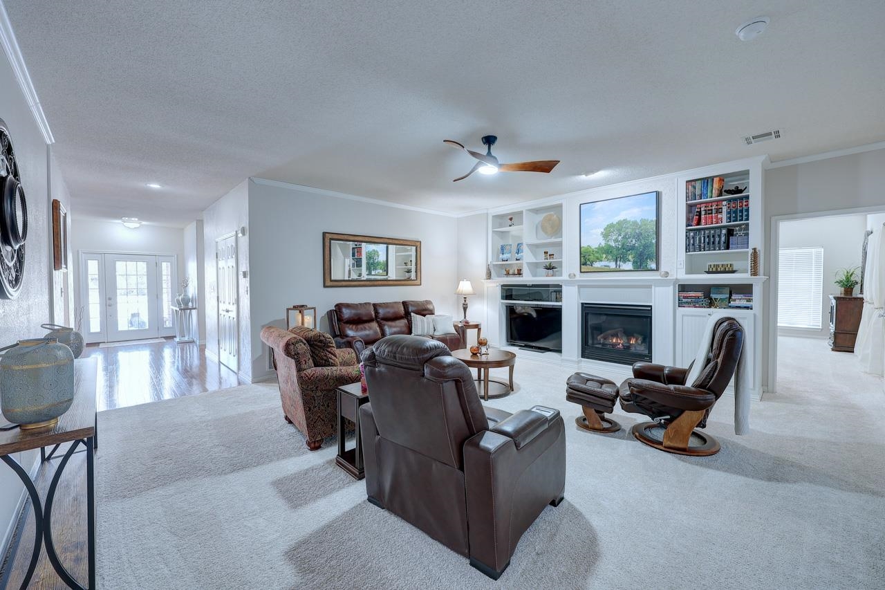 1923 Eastridge Drive Arkansas City KS 67005