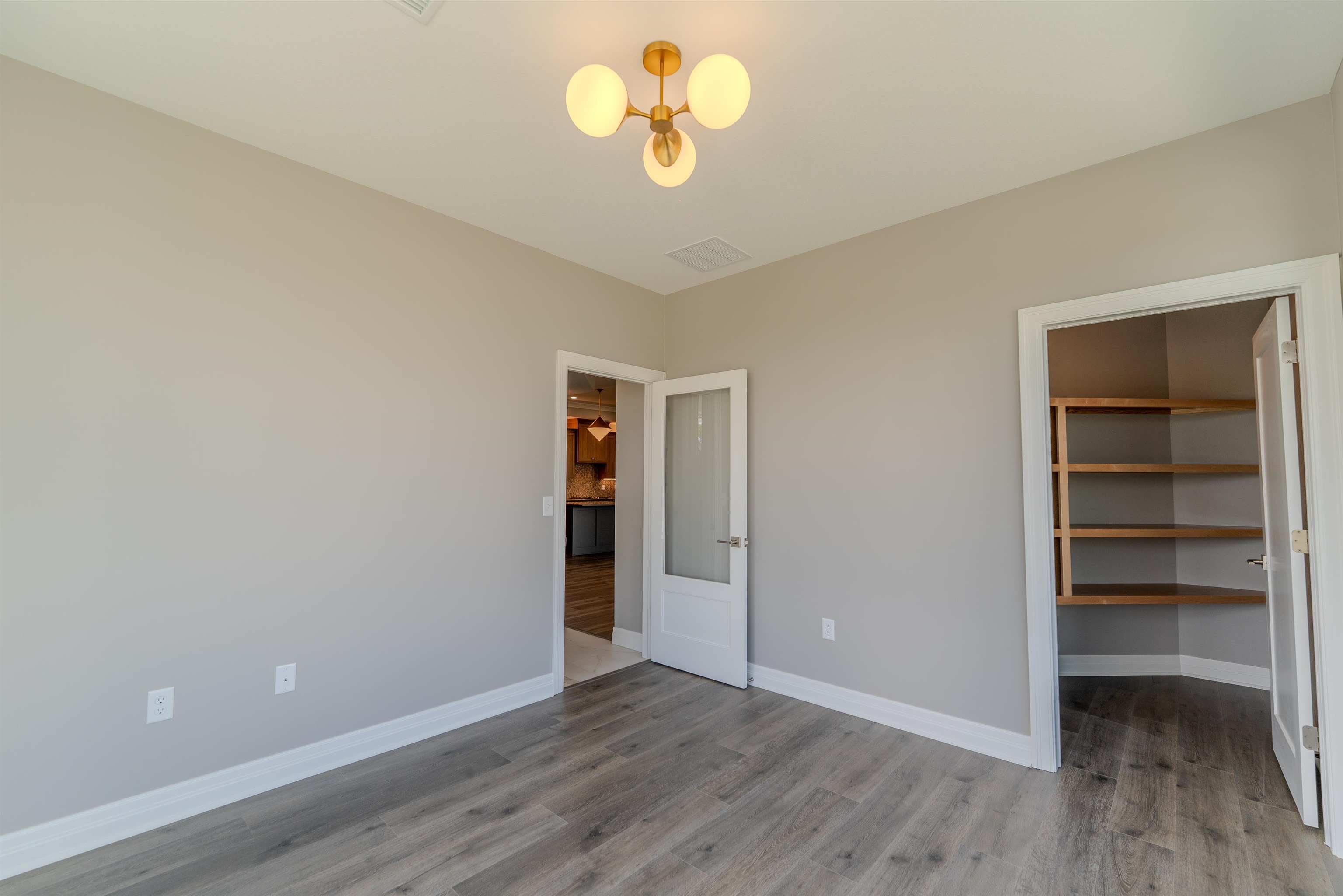 2718 W Shearwater Street Wichita KS 67204
