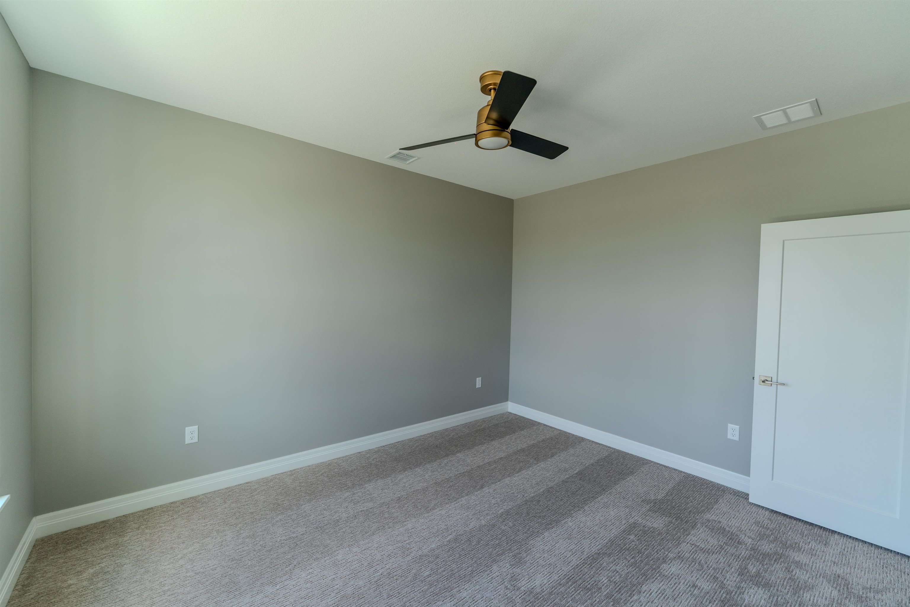 2718 W Shearwater Street Wichita KS 67204