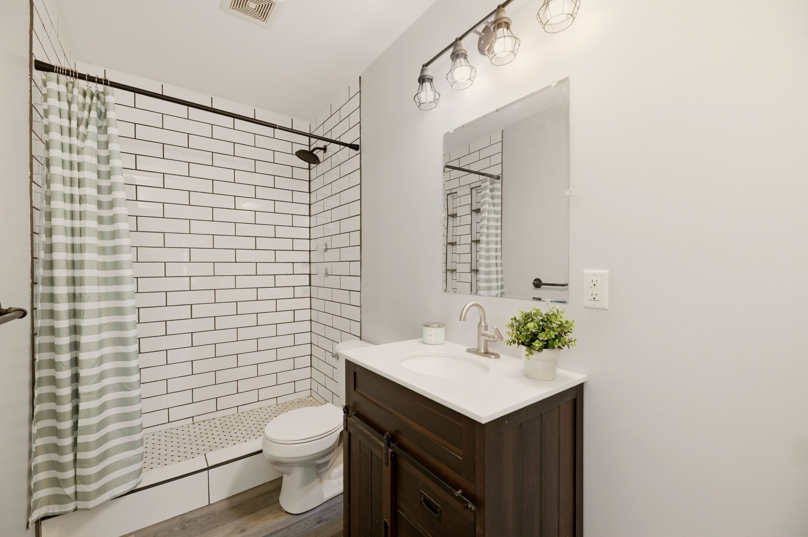 3933 S Baehr Wichita KS 67215