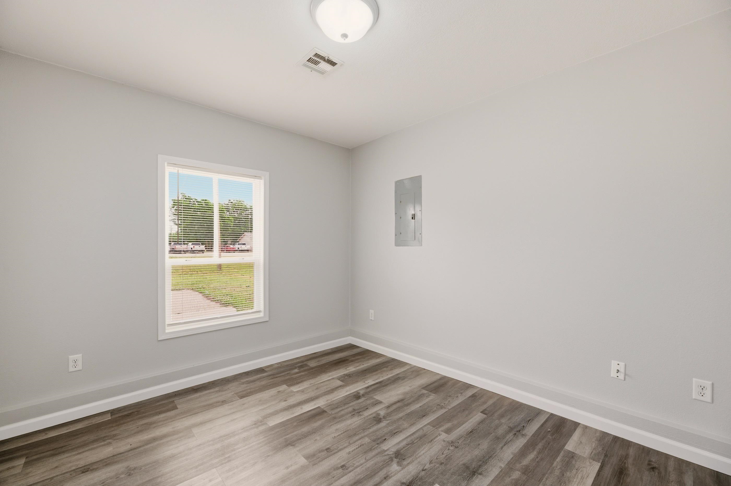 3933 S Baehr Wichita KS 67215