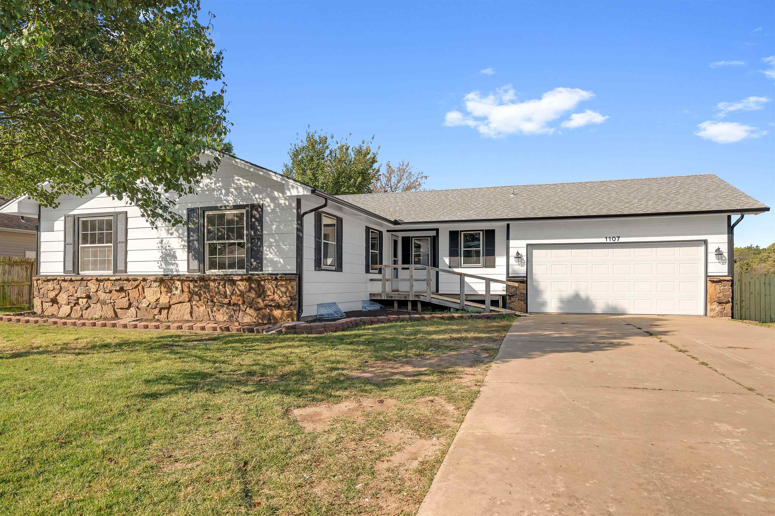 1107 S Meadowhaven Lane Derby KS 67037