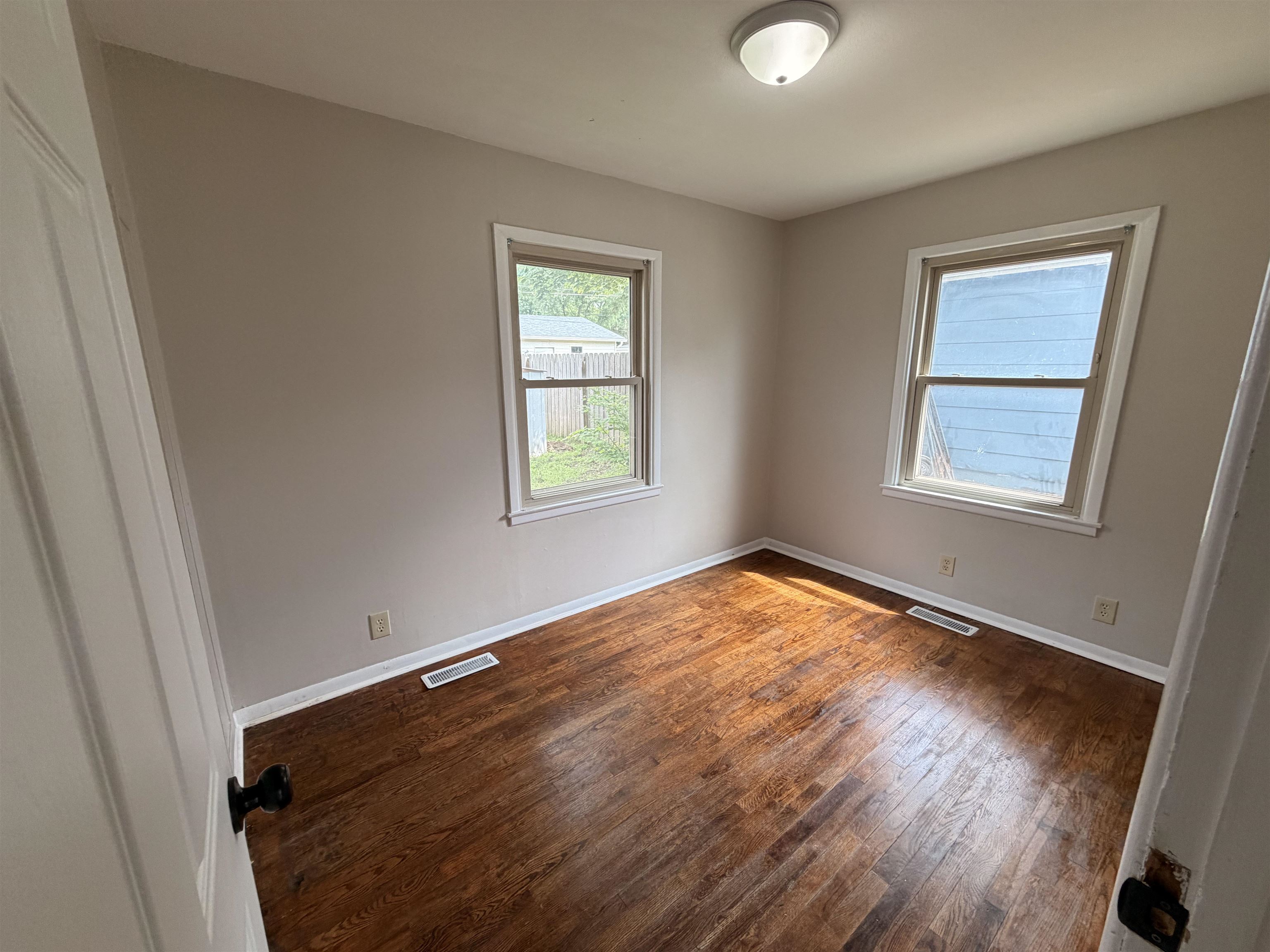 806 N 10th Arkansas City KS 67005