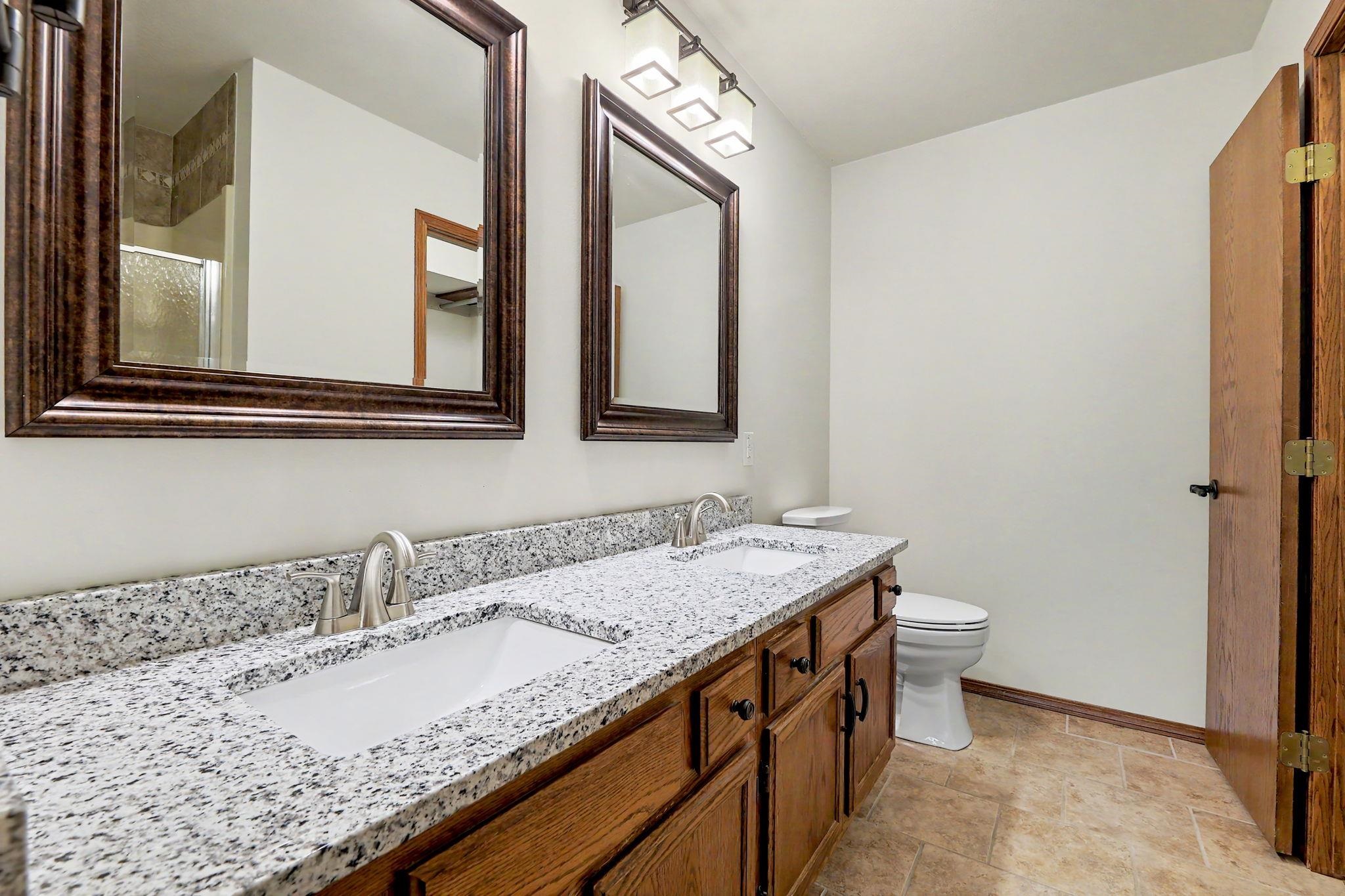 2307 N Forest Park Derby KS 67037