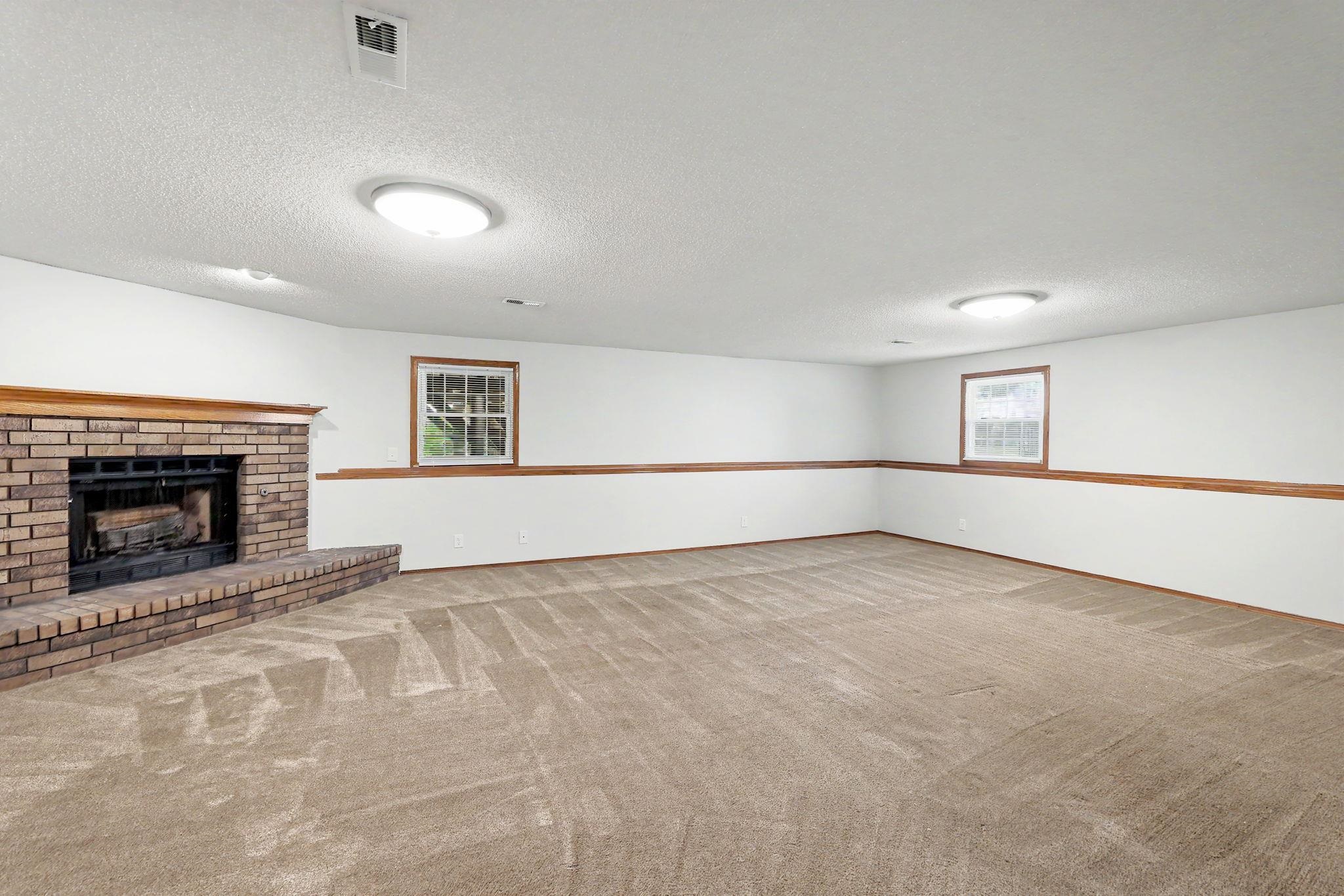 2307 N Forest Park Derby KS 67037