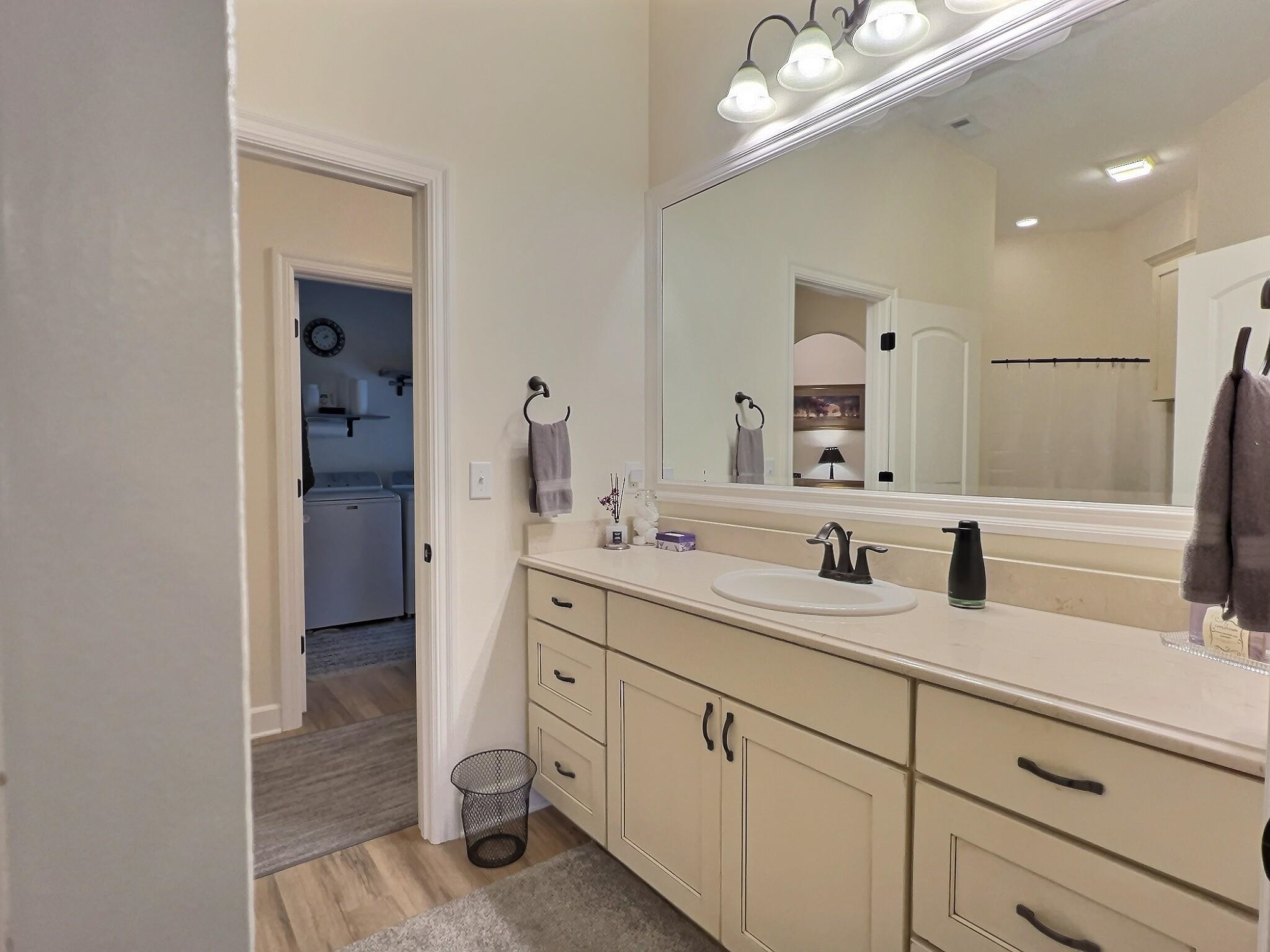 5095 N Remington Street Bel Aire KS 67226
