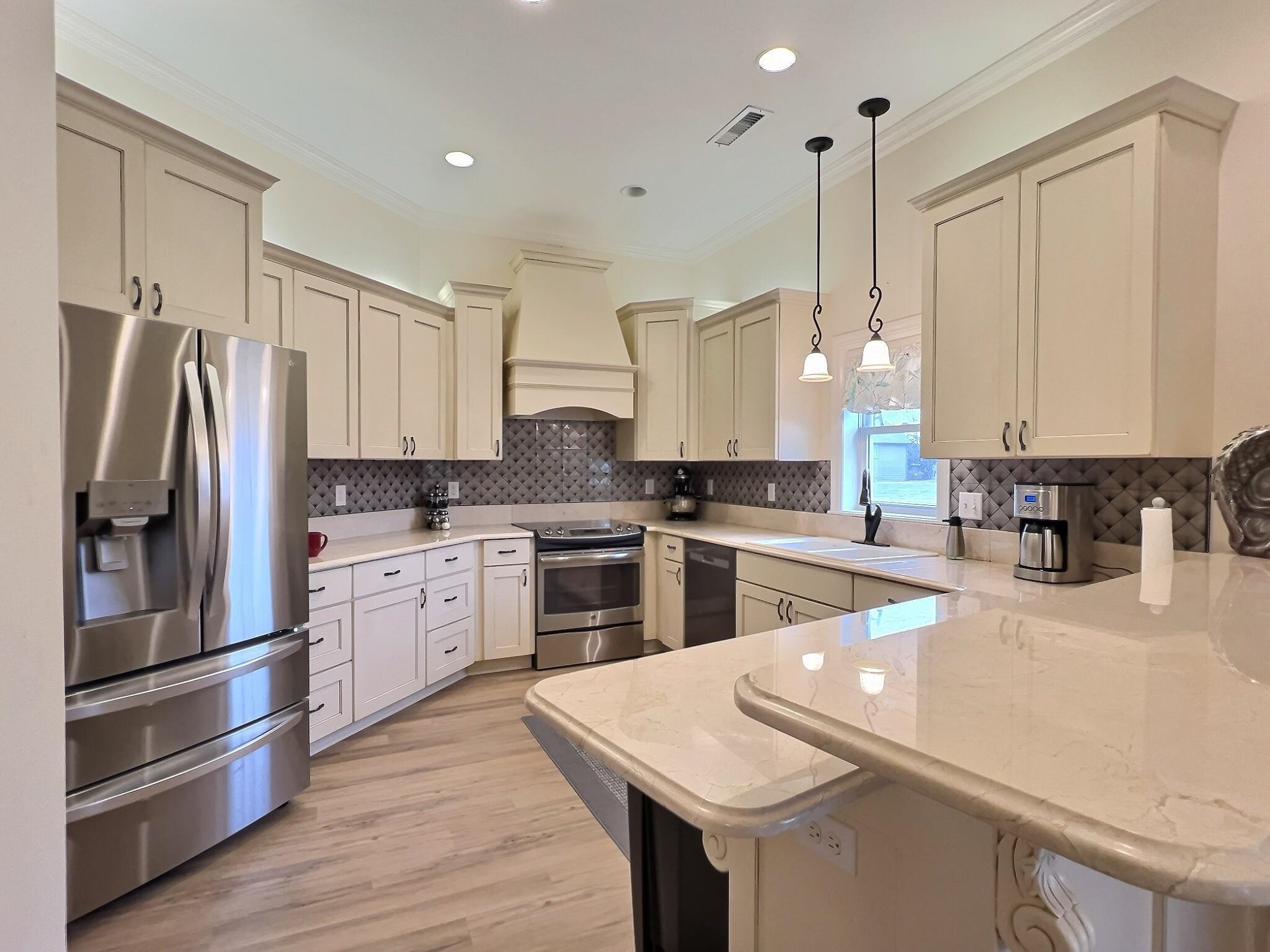 5095 N Remington Street Bel Aire KS 67226