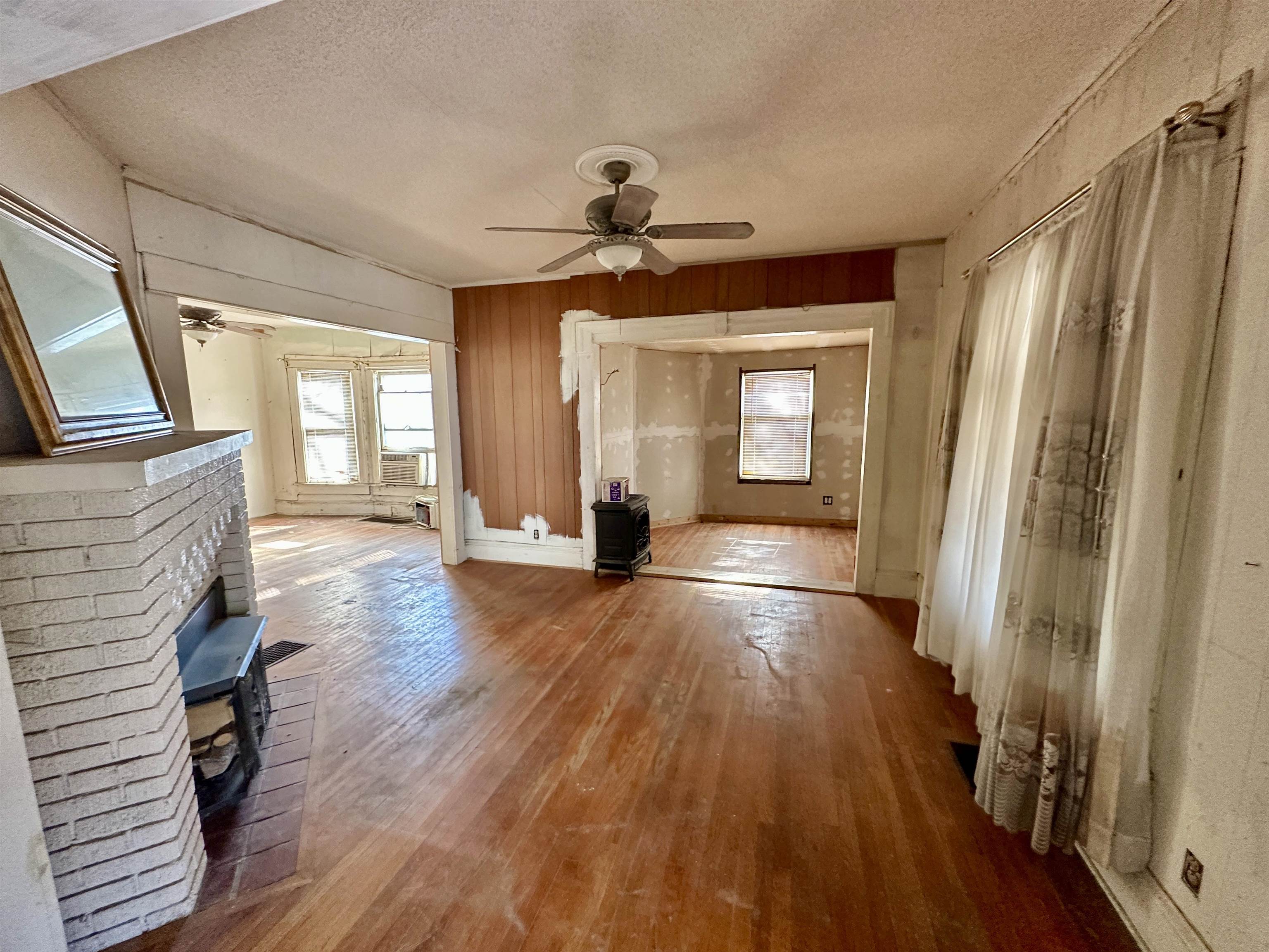 206 S Osage Wichita KS 67213
