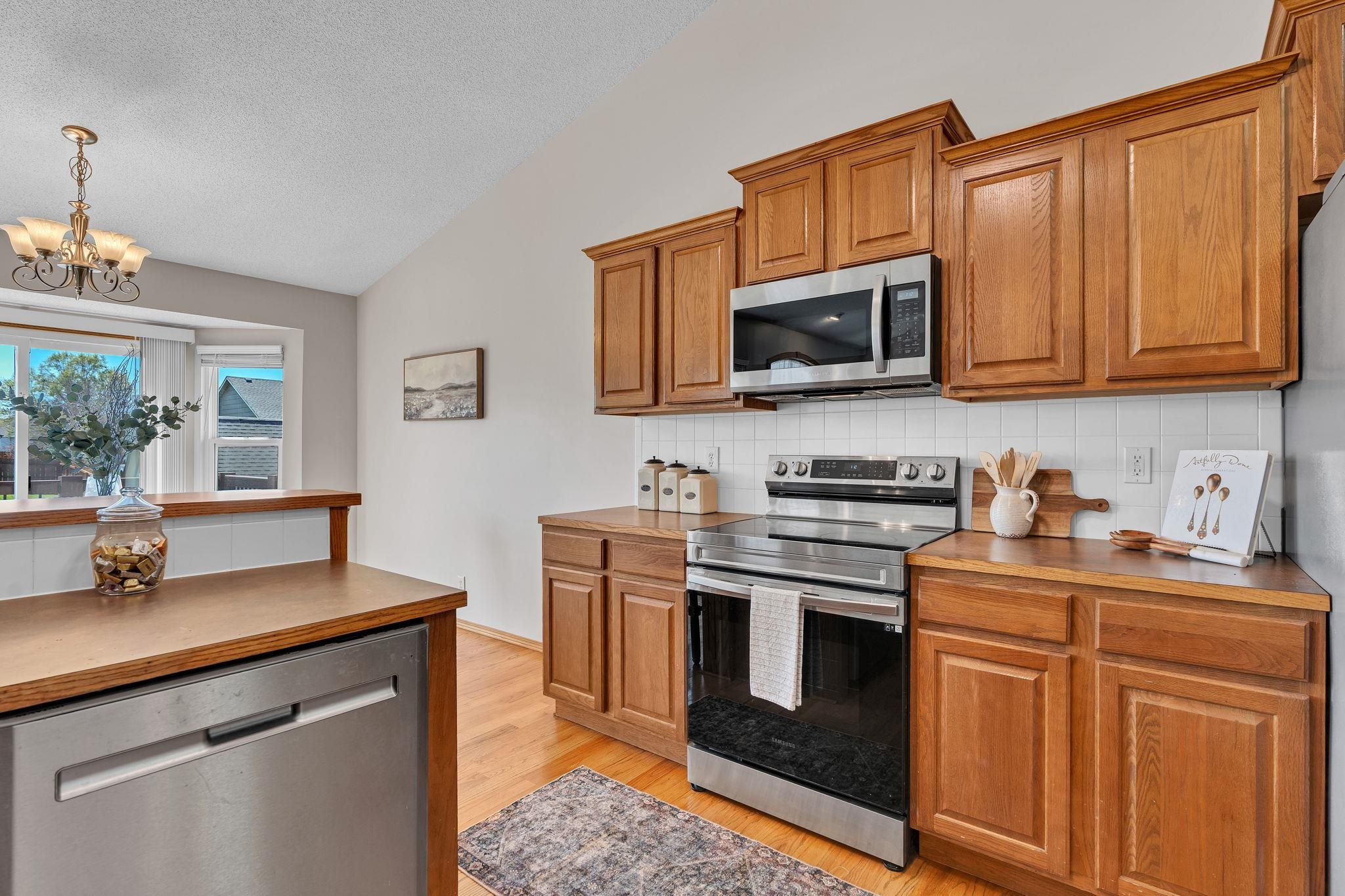 3225 S Bluelake Court Wichita KS 67215-1022