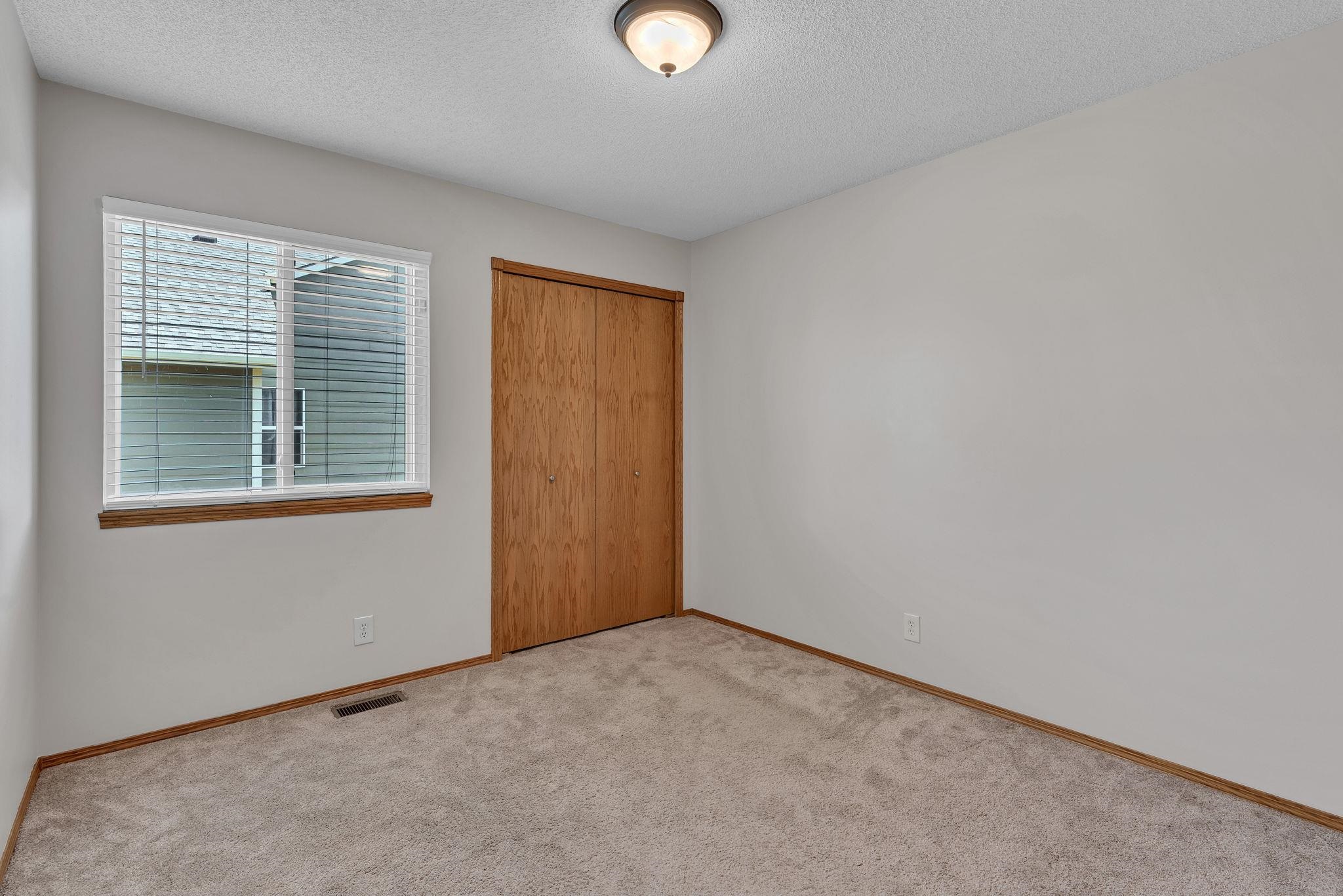 3225 S Bluelake Court Wichita KS 67215-1022