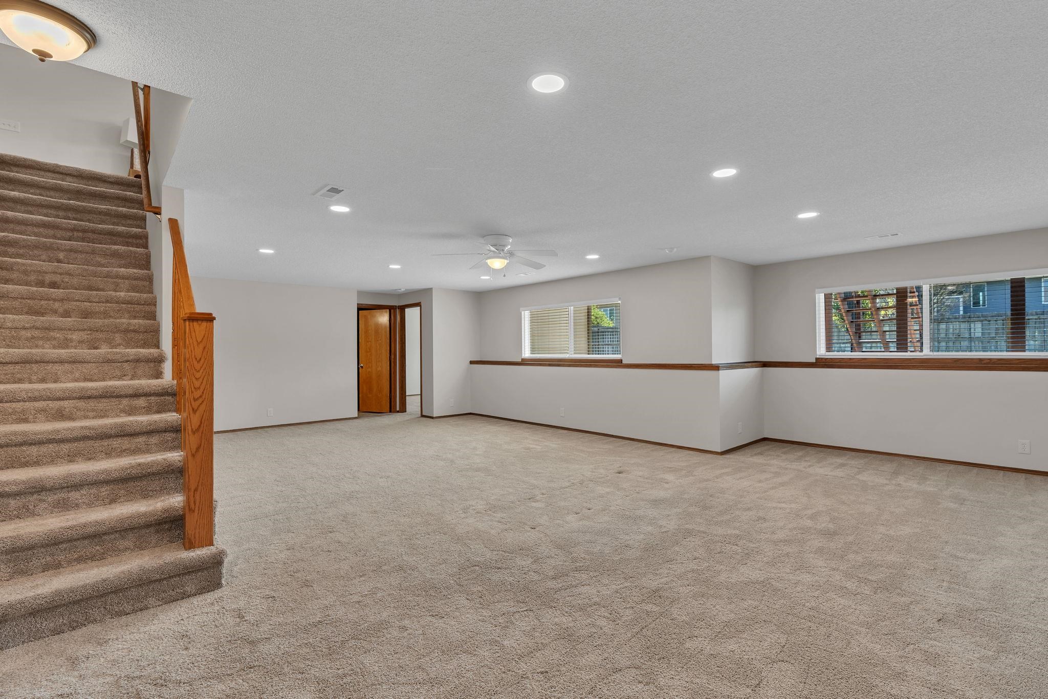 3225 S Bluelake Court Wichita KS 67215-1022