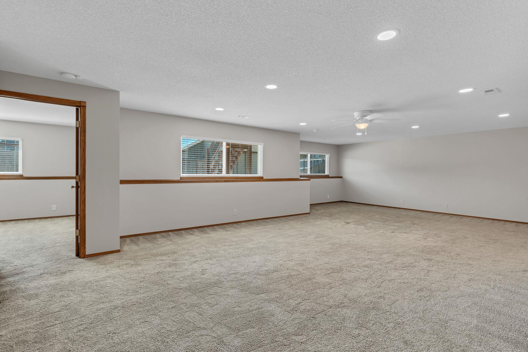 3225 S Bluelake Court Wichita KS 67215-1022