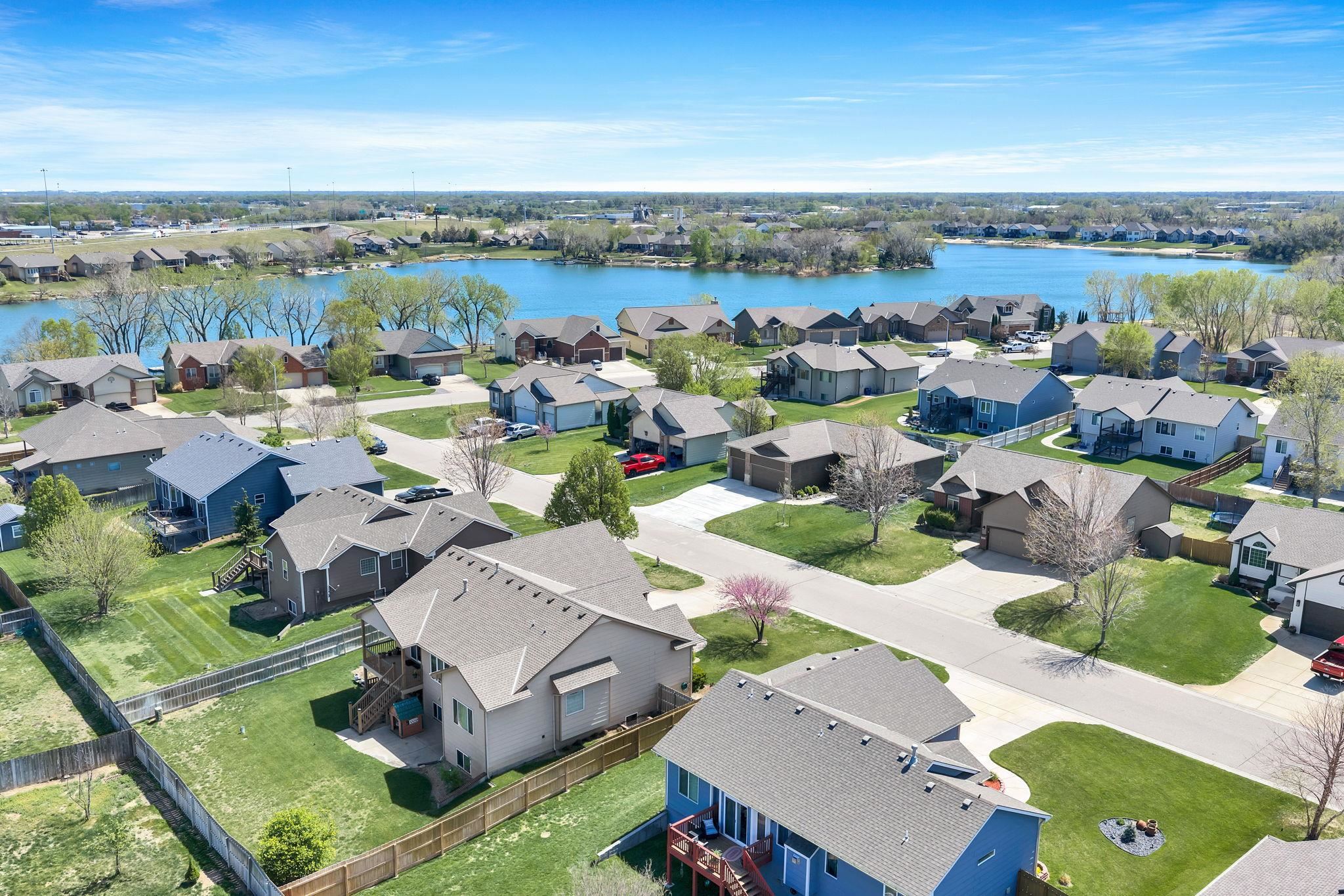 3225 S Bluelake Court Wichita KS 67215-1022