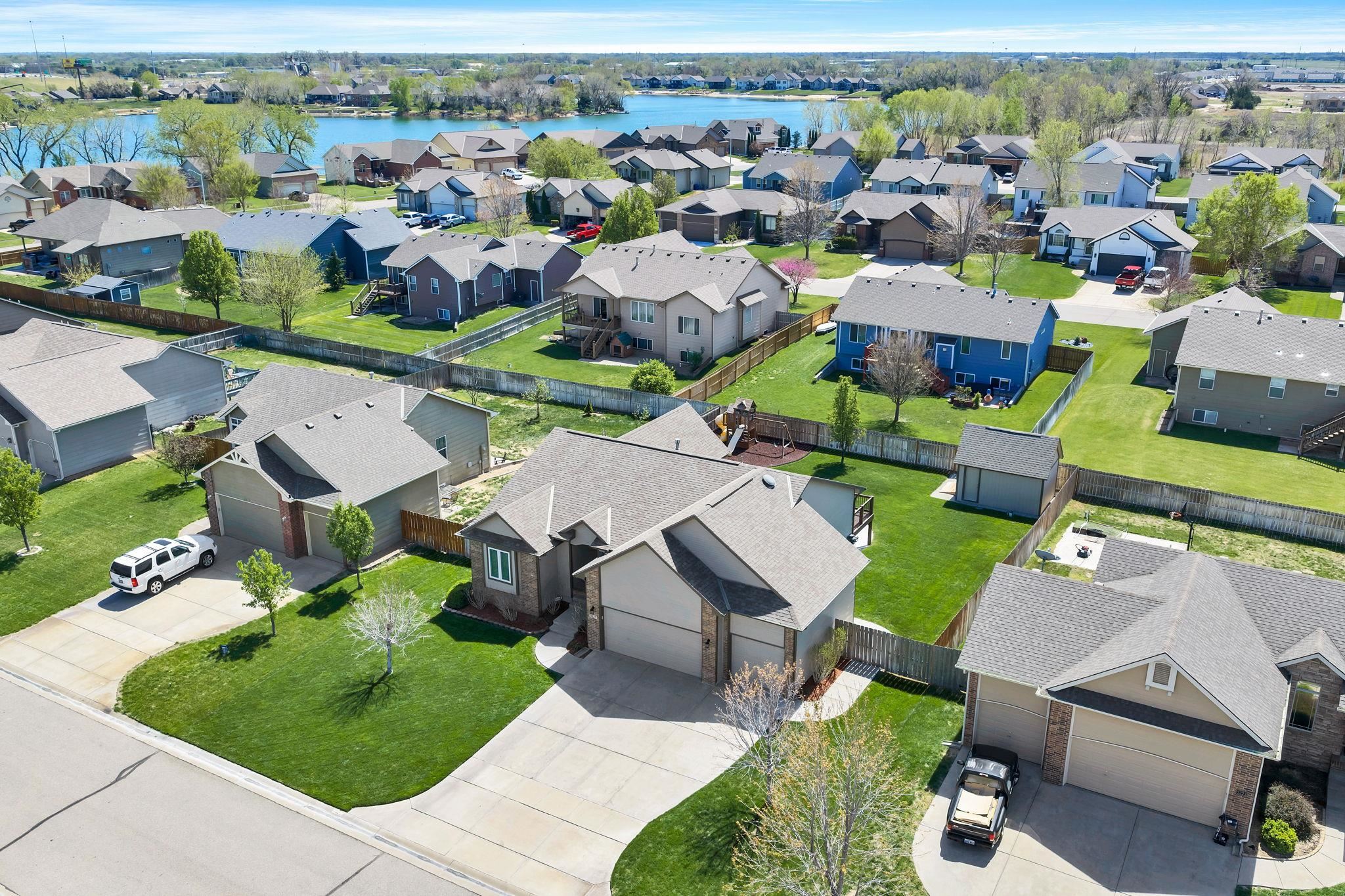 3225 S Bluelake Court Wichita KS 67215-1022