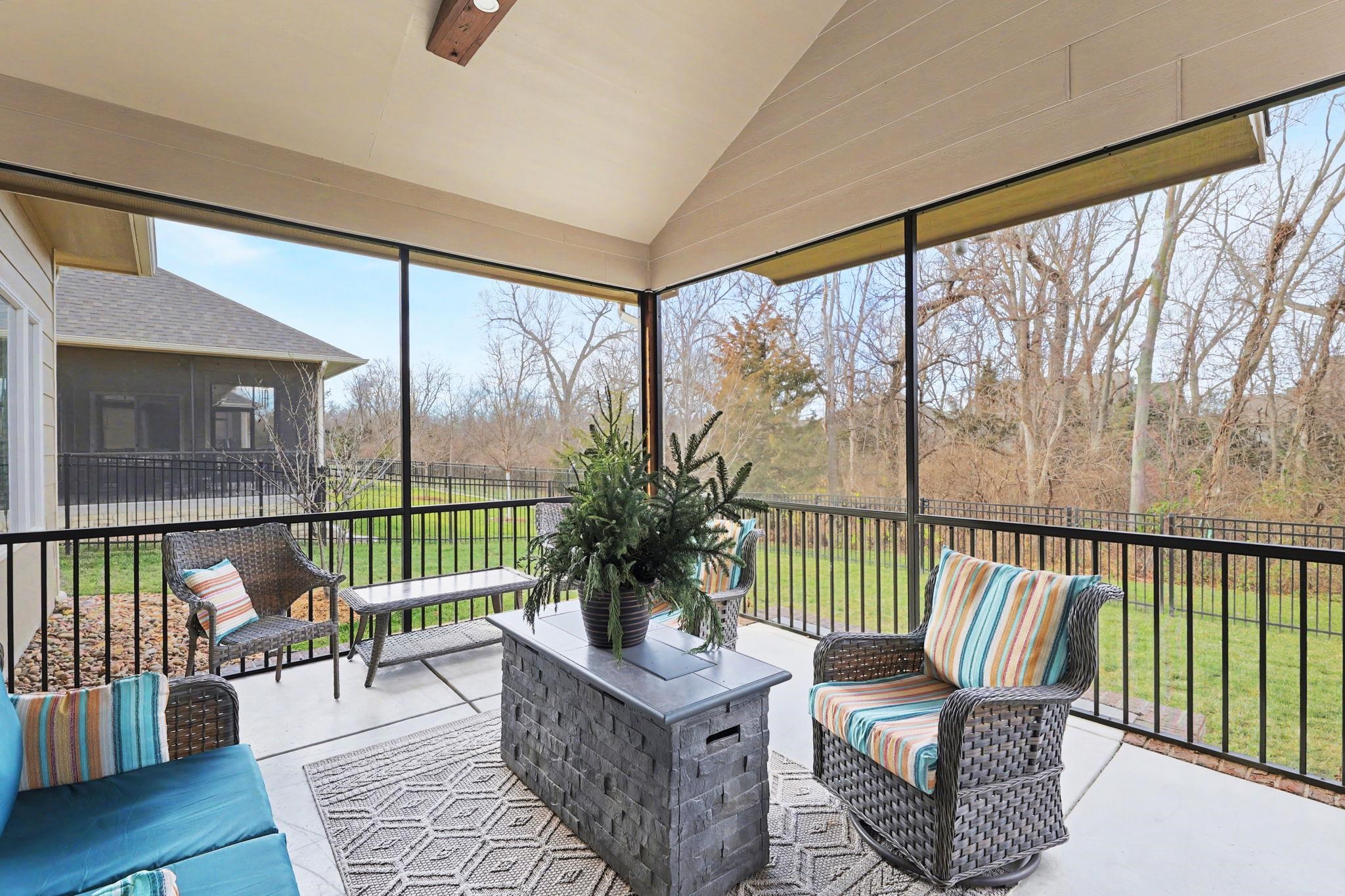 6237 E Central Park Court Bel Aire KS 67220