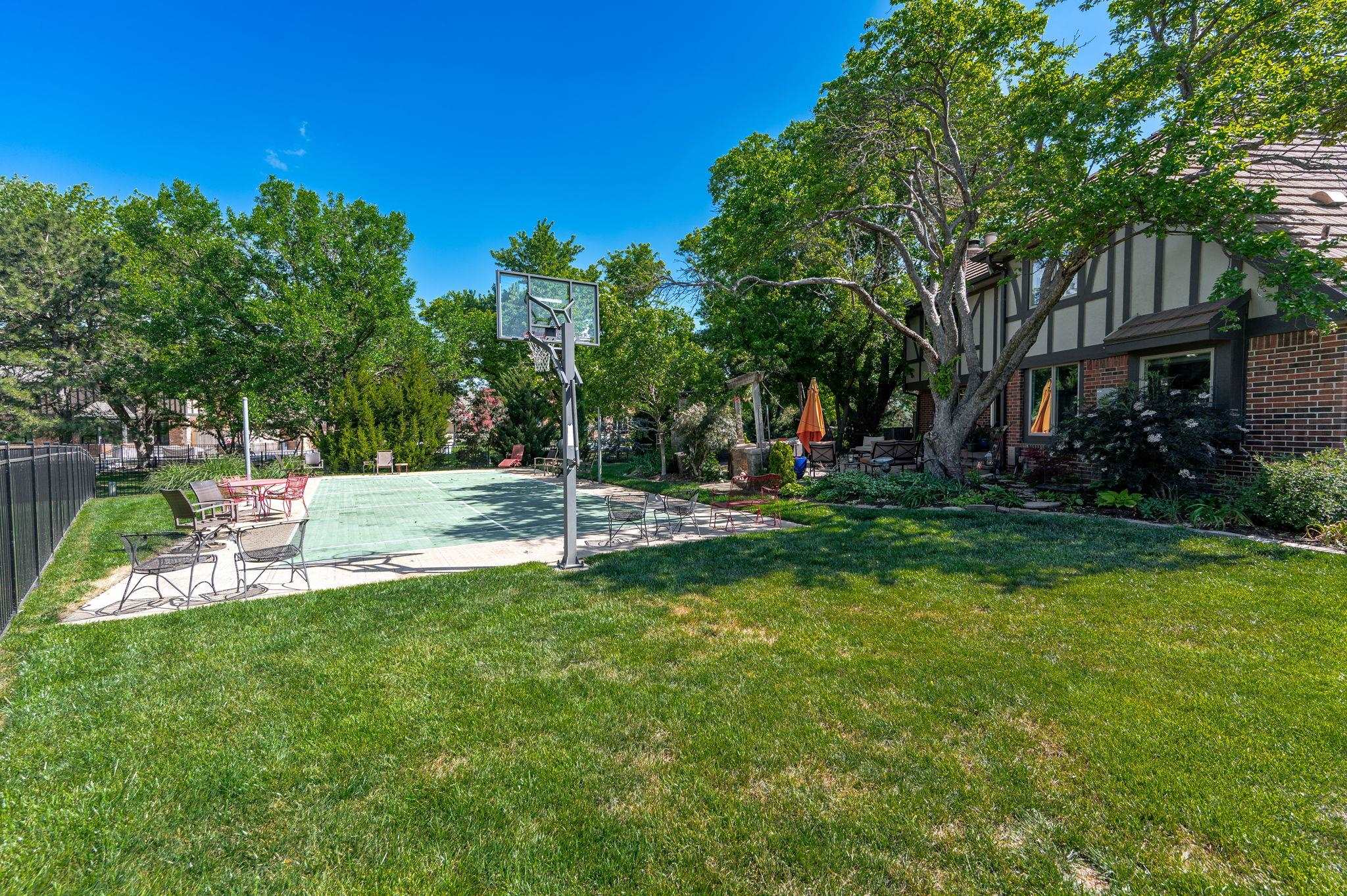 2935 N Wilderness Street Wichita KS 67226