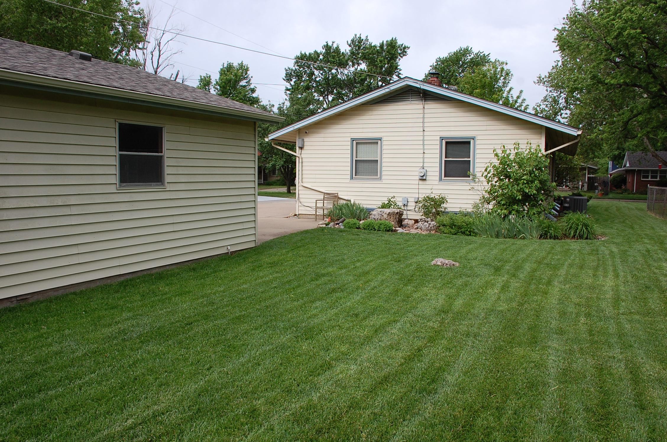1926 N Gordon Wichita KS 67203