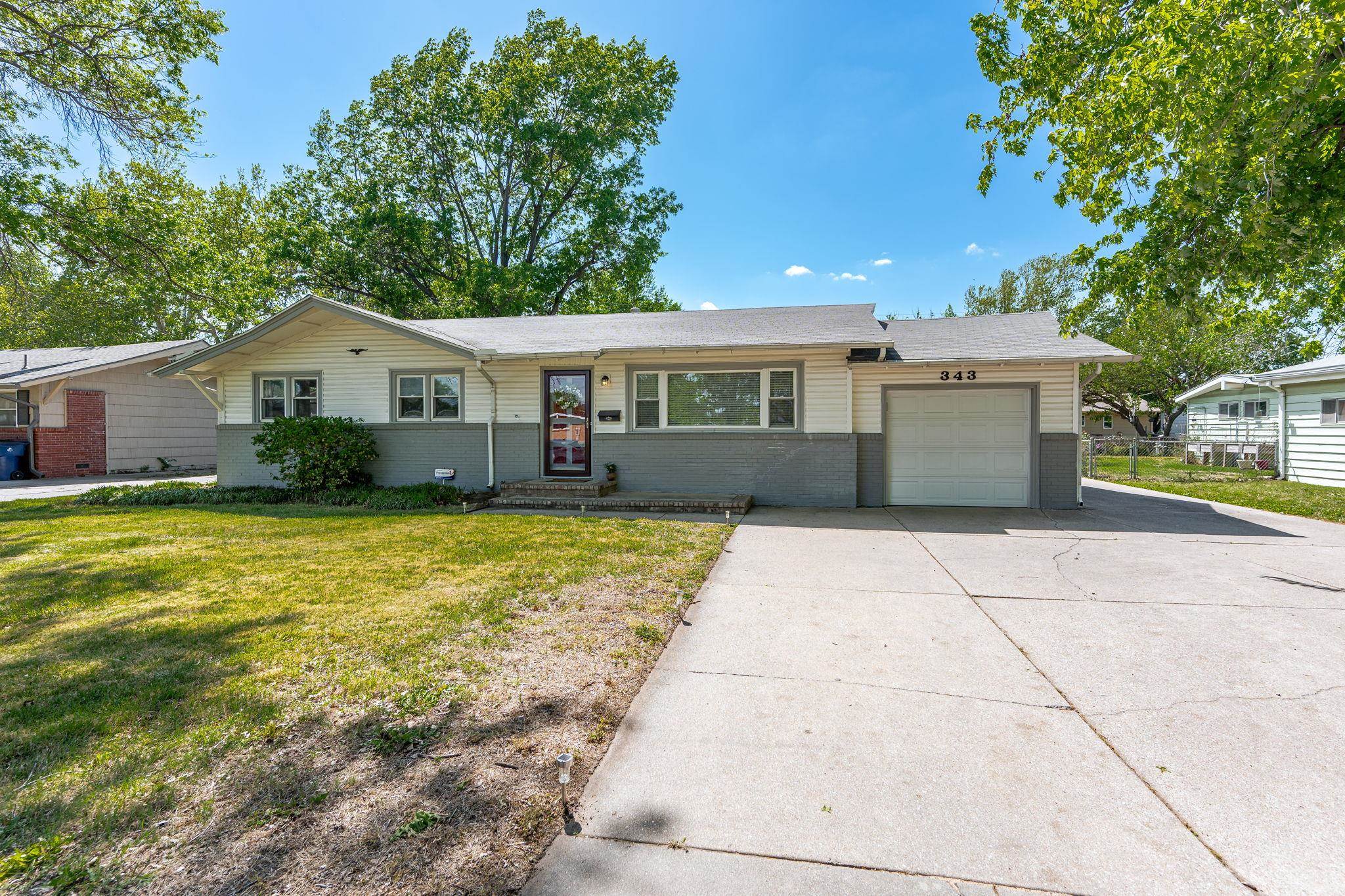 343 N Acadia Wichita KS 67212