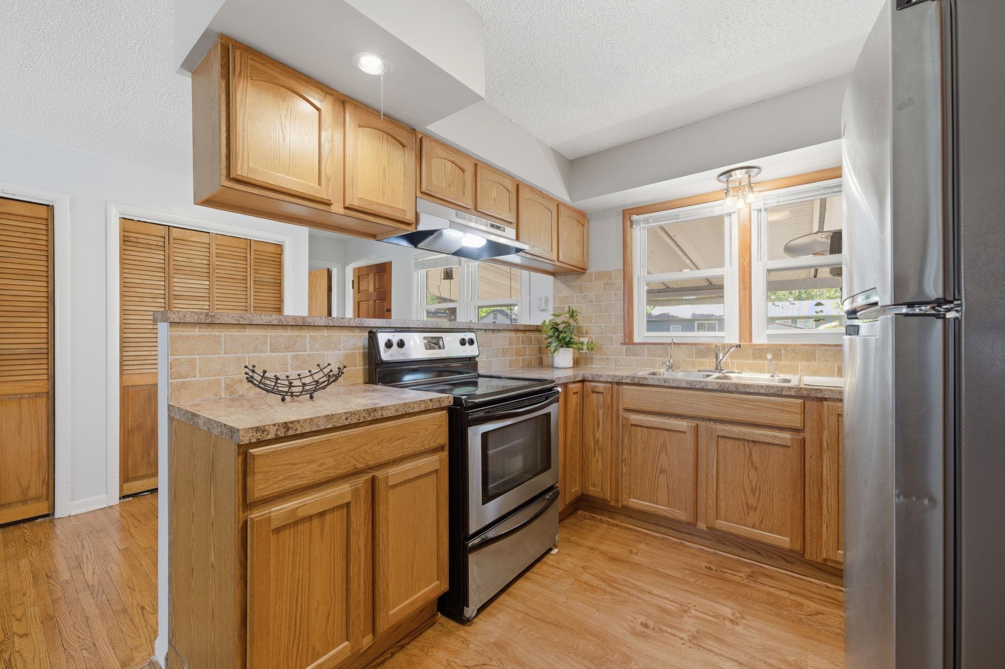343 N Acadia Wichita KS 67212