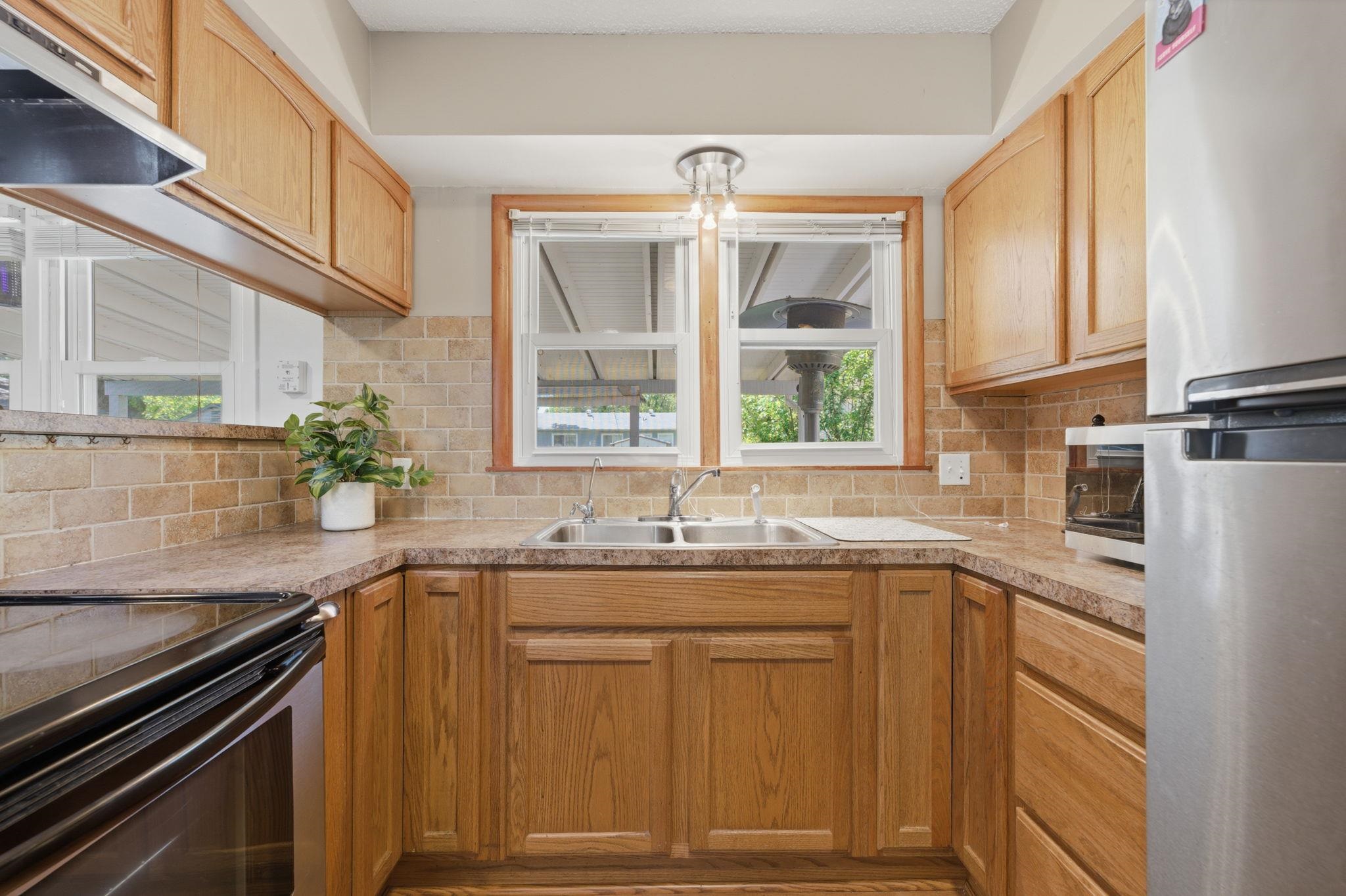 343 N Acadia Wichita KS 67212