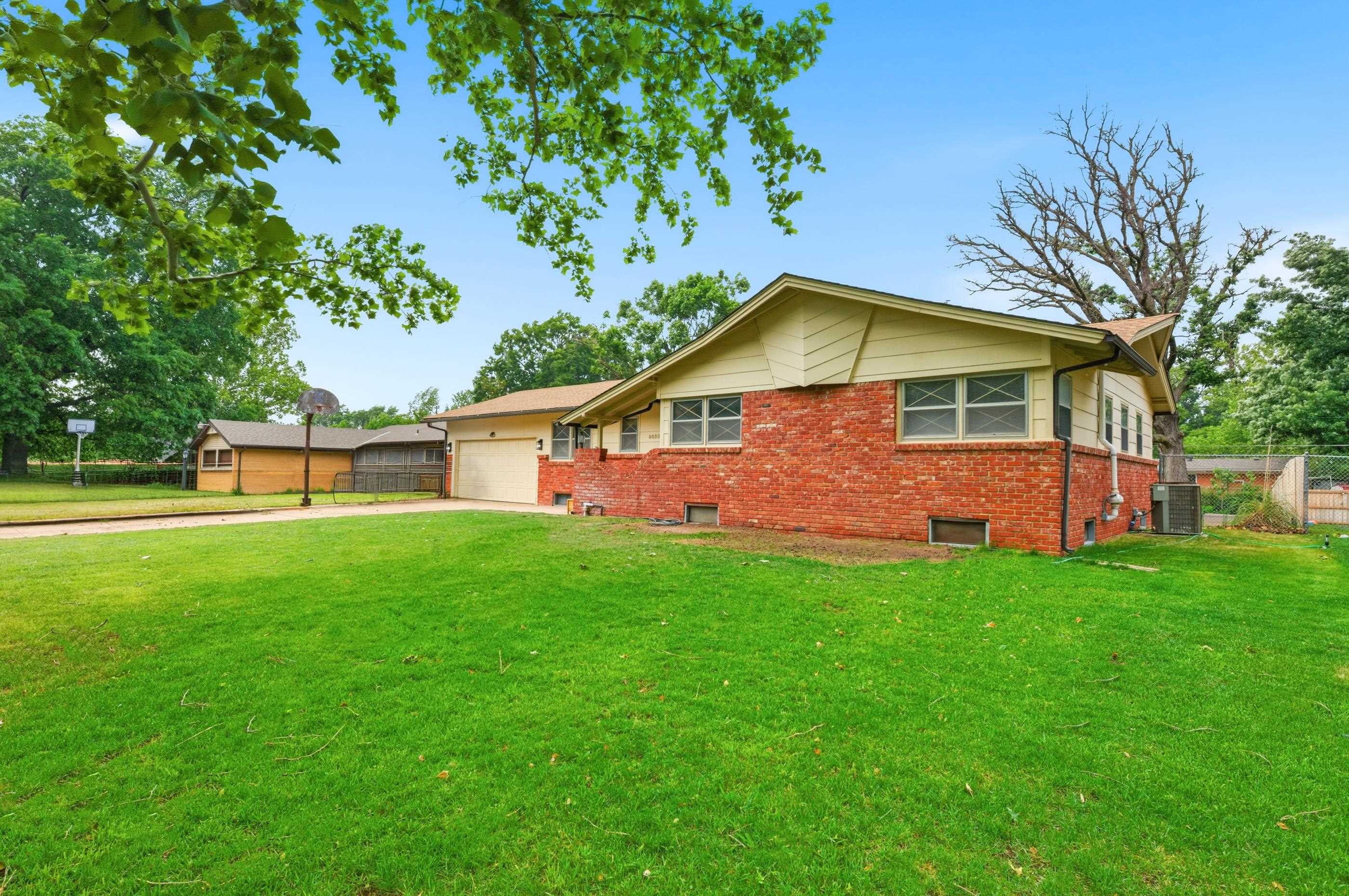 9830 W Hardtner Avenue Wichita KS 67212