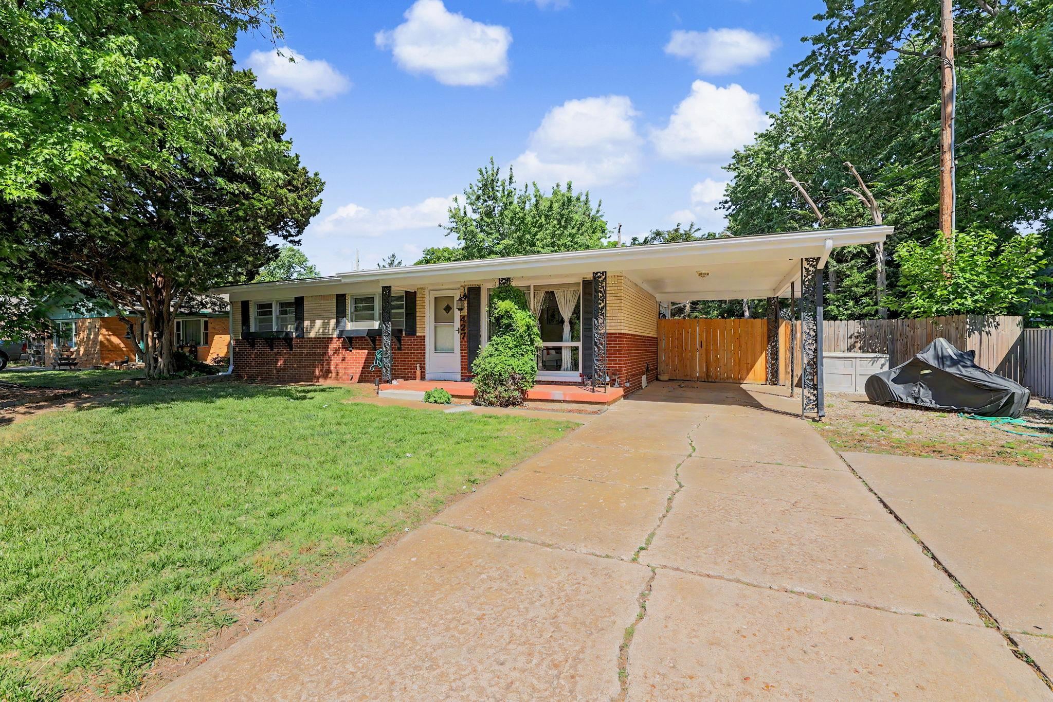 427 Ivah Haysville KS 67060