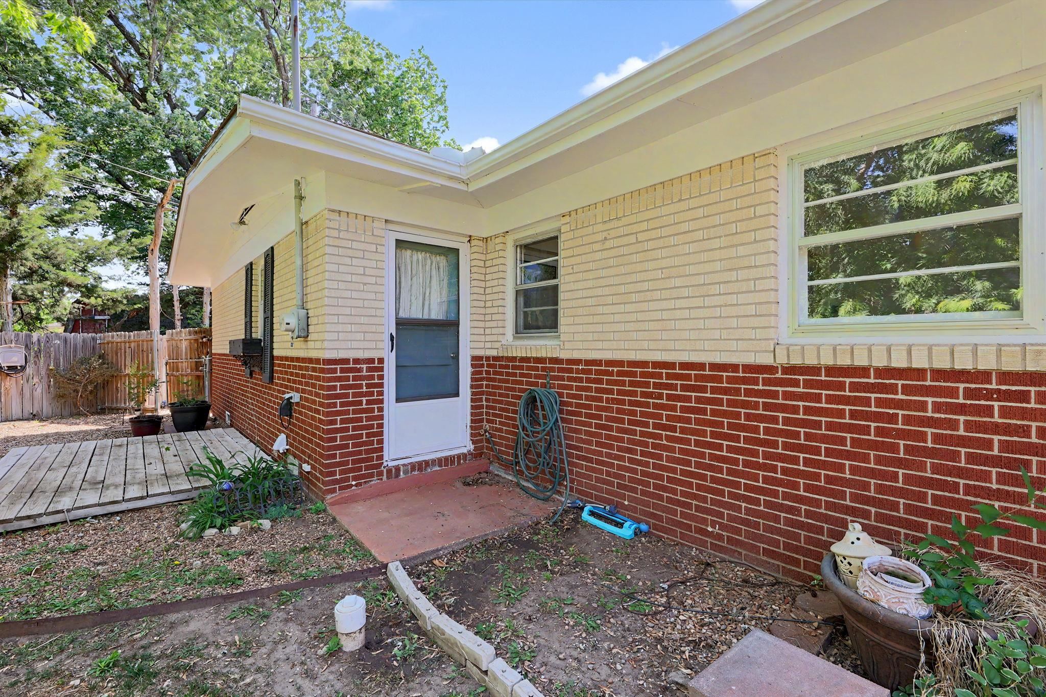427 Ivah Haysville KS 67060
