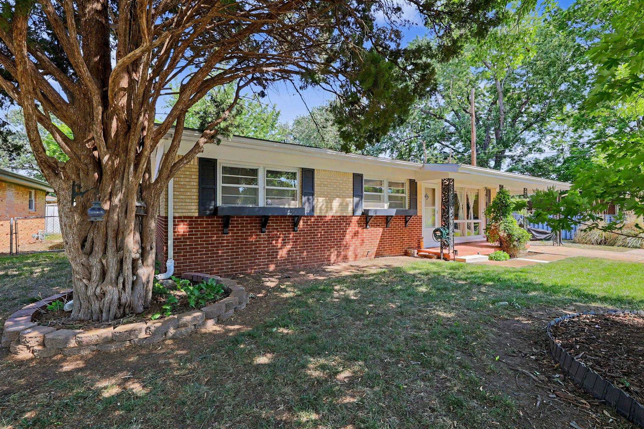 427 Ivah Haysville KS 67060