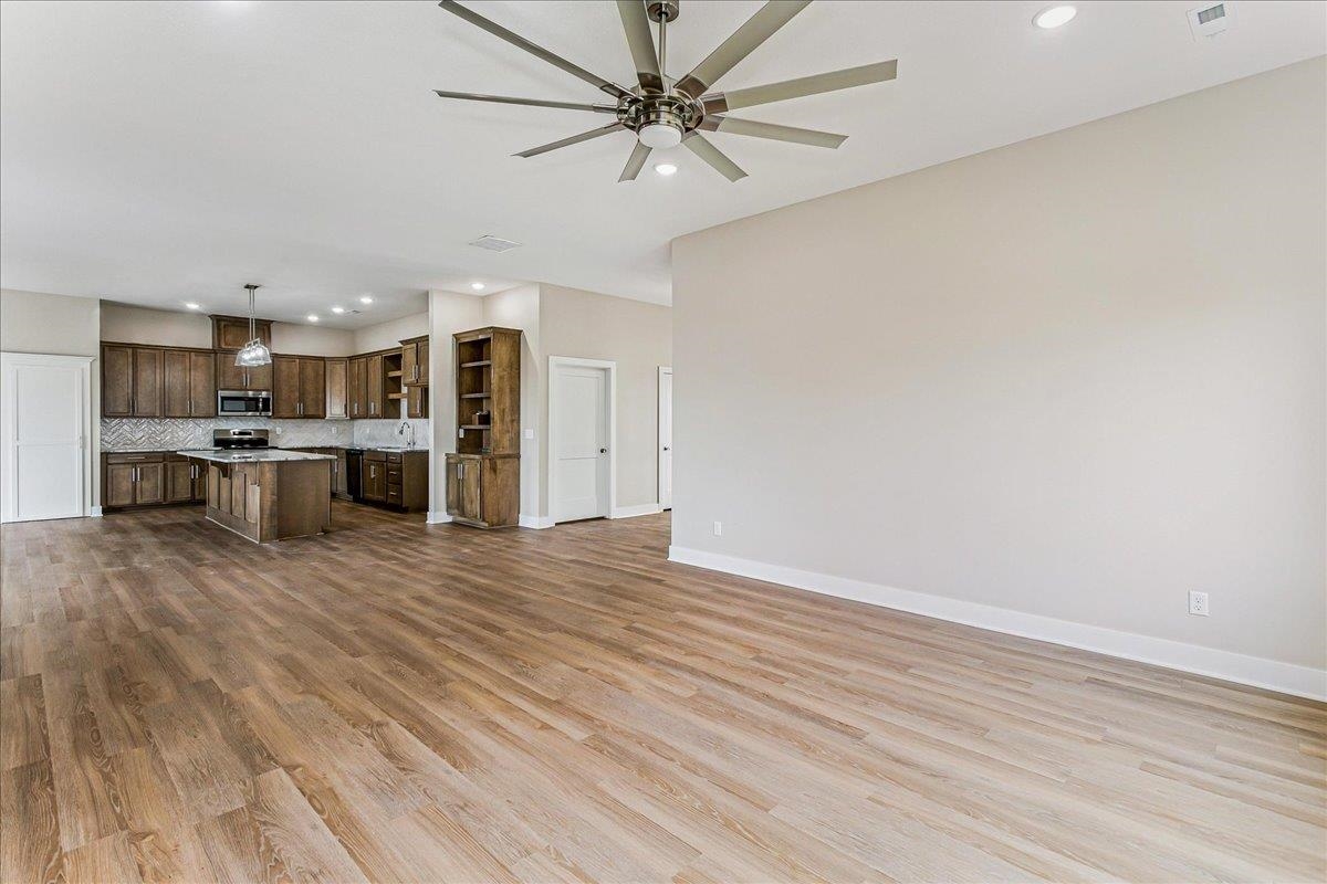 1630 E Appleton Street Valley Center KS 67147