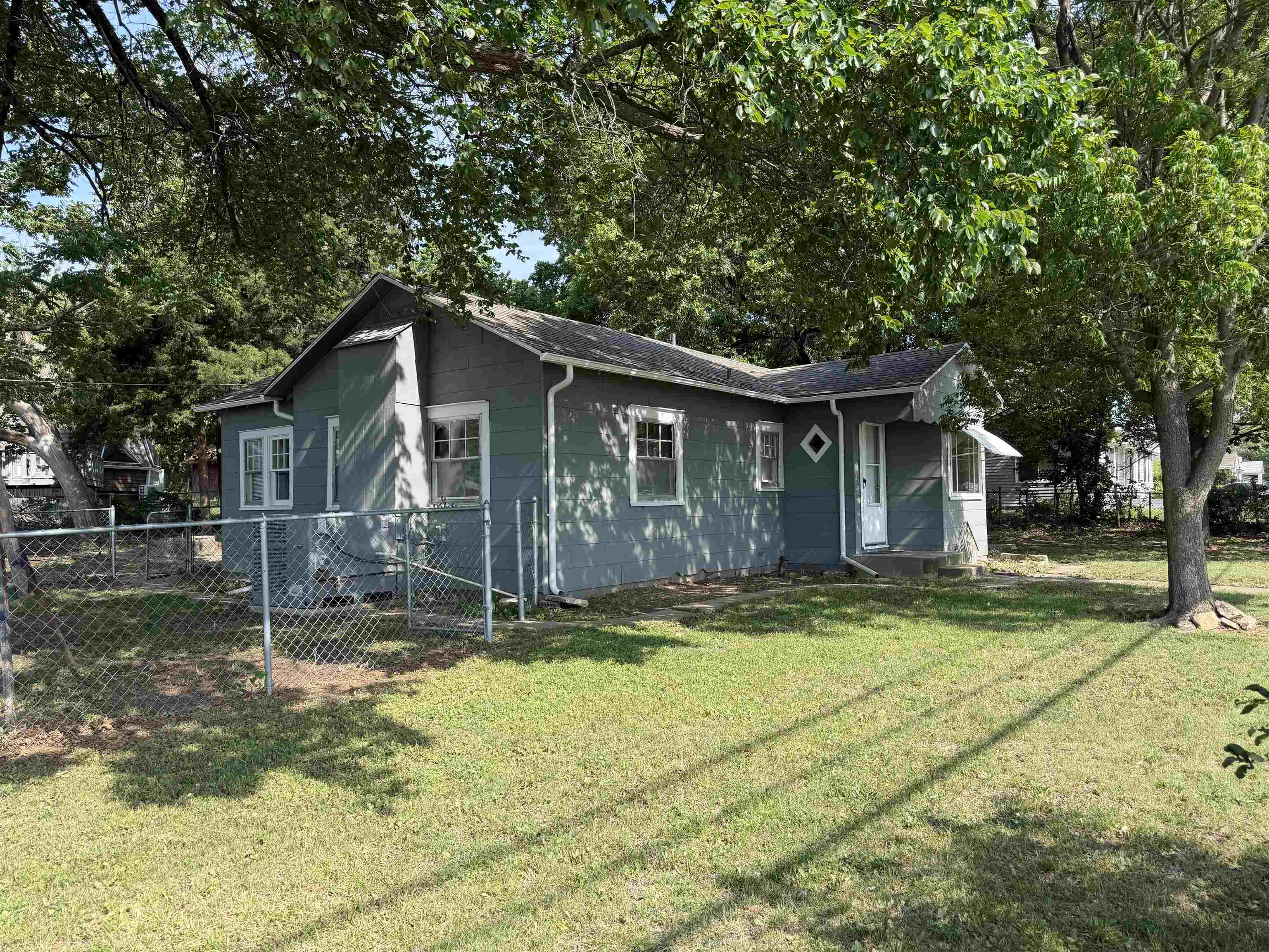 621 Alexander Winfield KS 67156