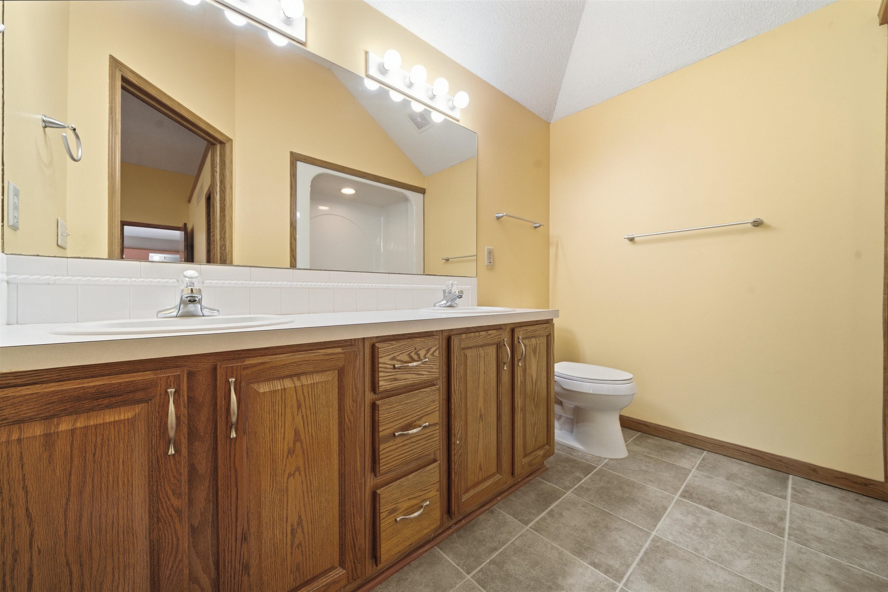 110 N Karren Court Wichita KS 67212-5958