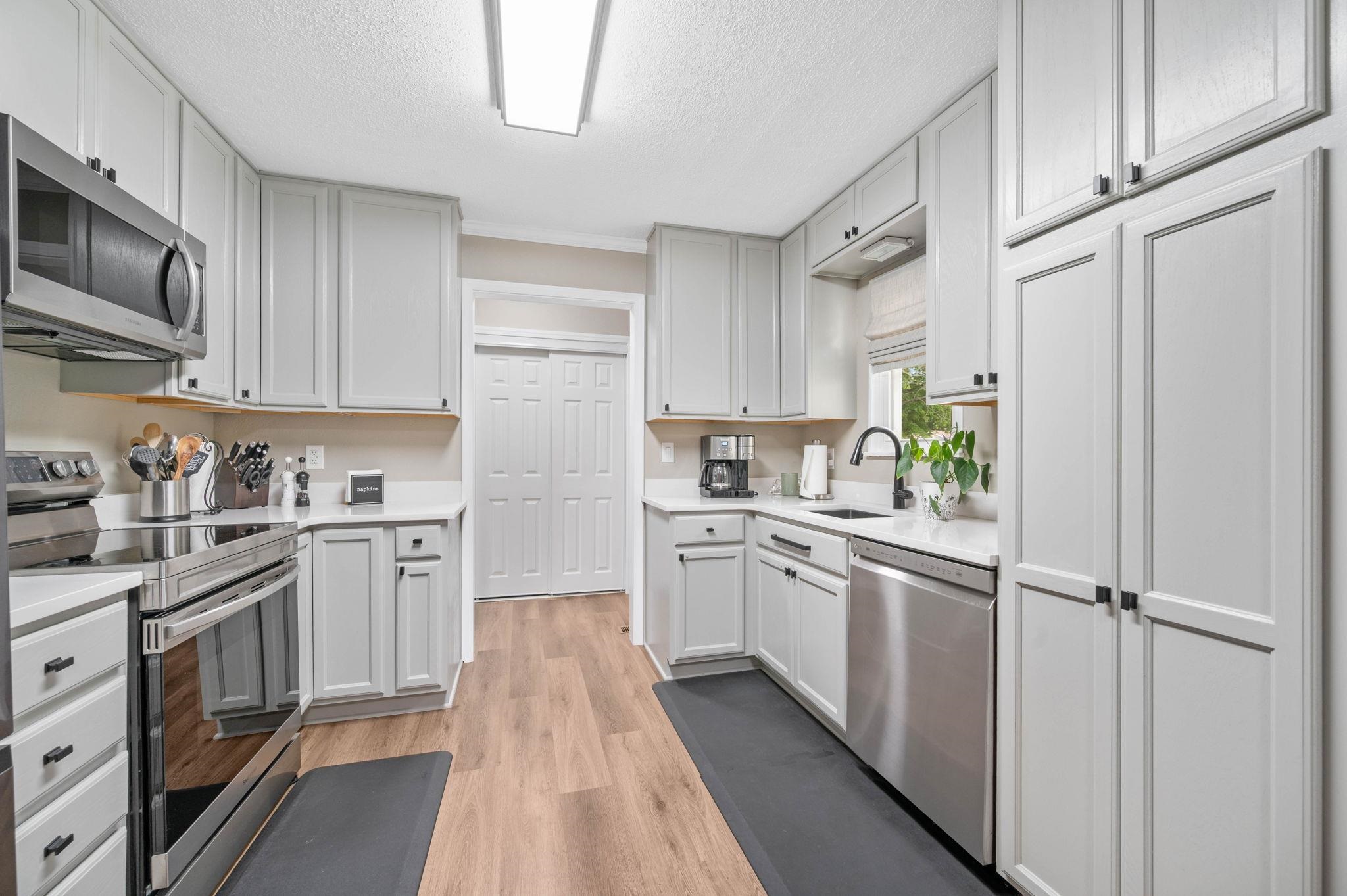 208 N Zelta Wichita KS 67206