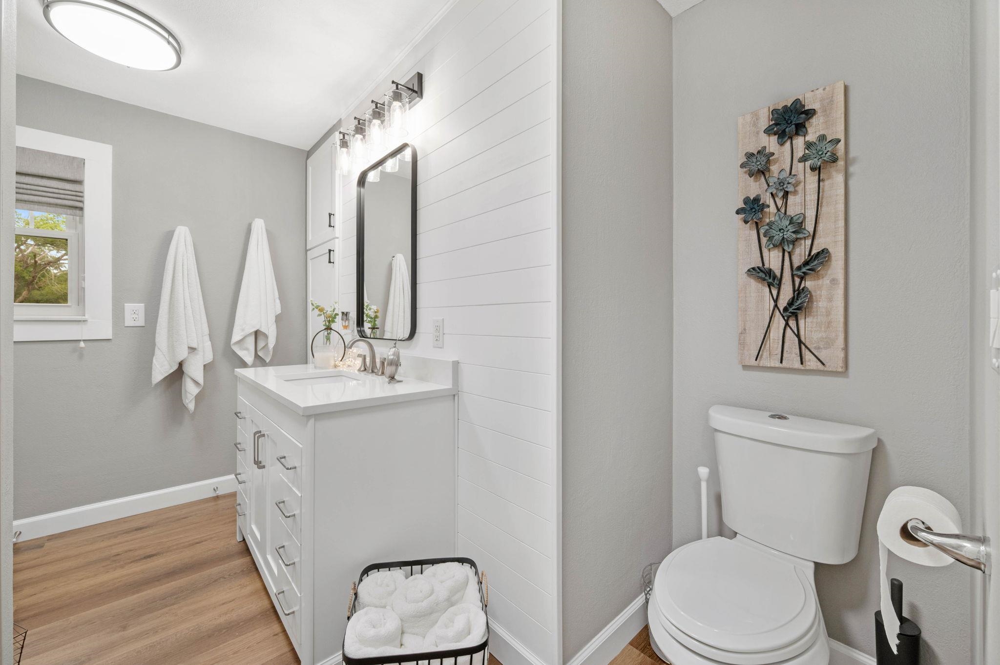 208 N Zelta Wichita KS 67206