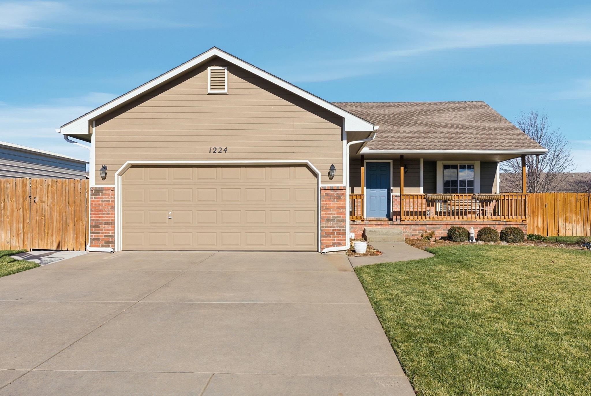 1224 E Ridgeview Court Clearwater KS 67026