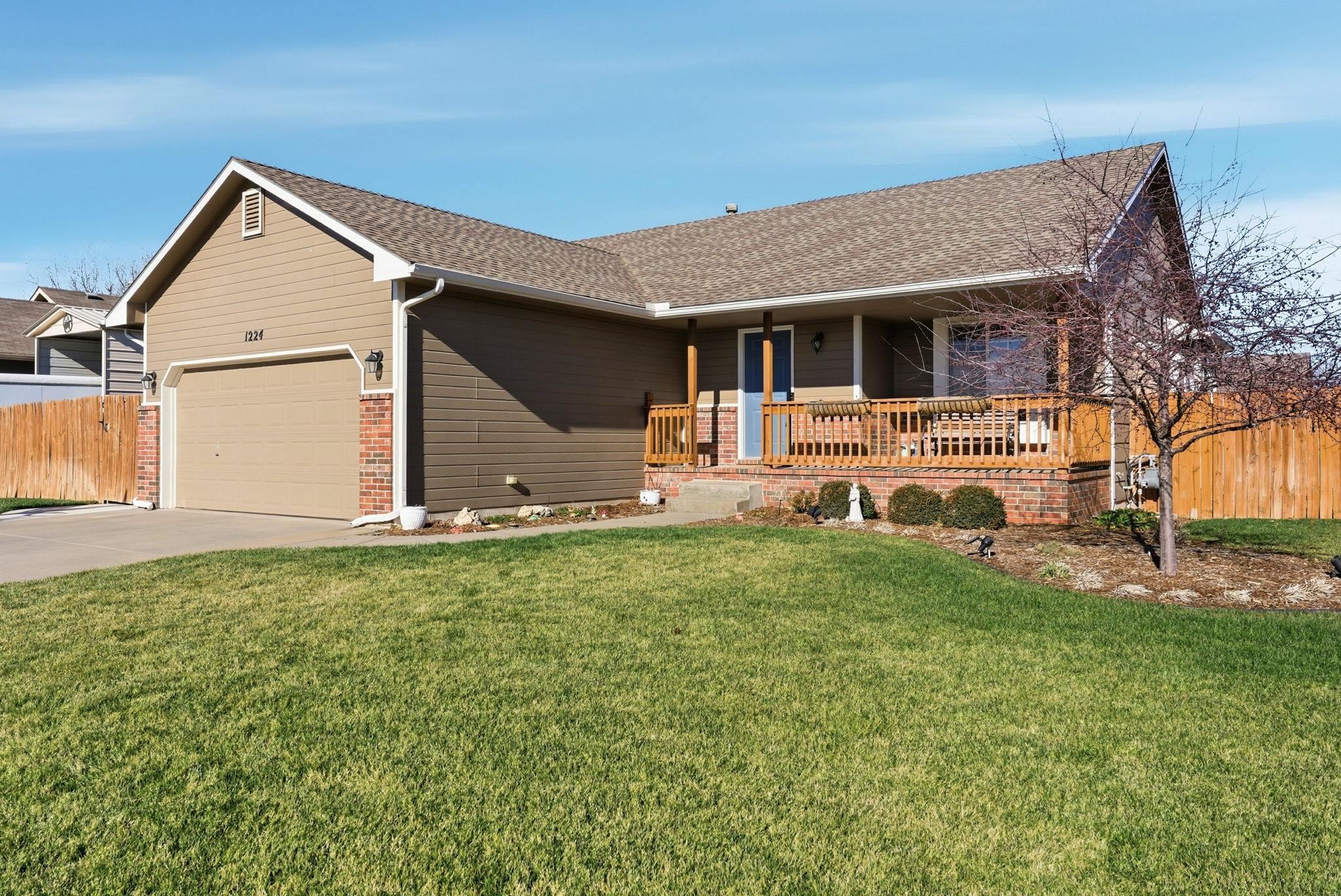 1224 E Ridgeview Court Clearwater KS 67026
