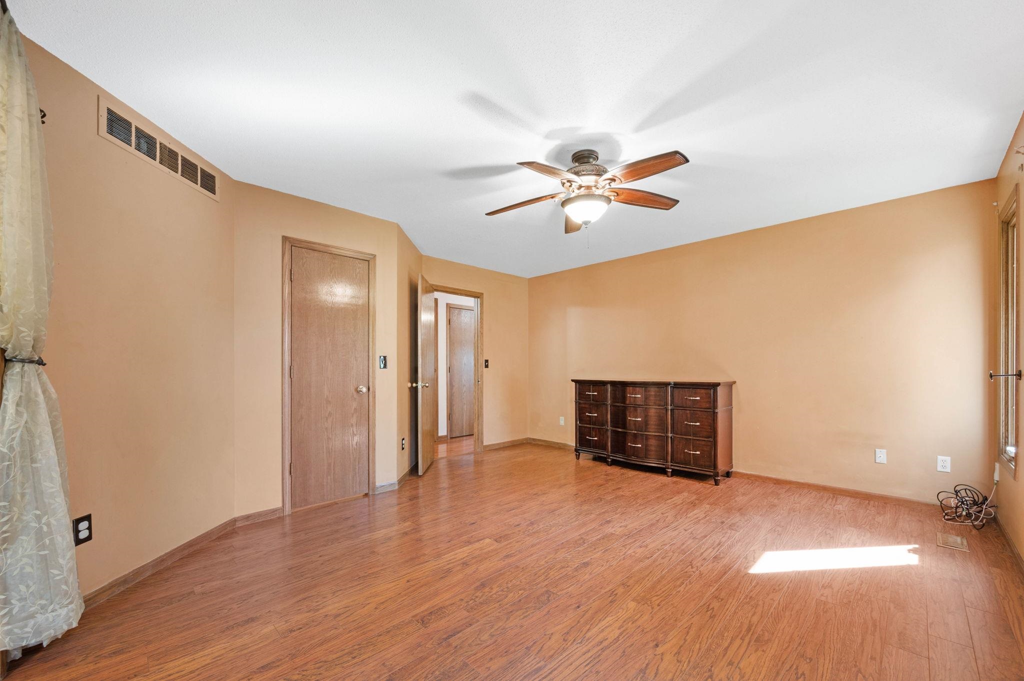 1829 N Tony Lane Wichita KS 67212