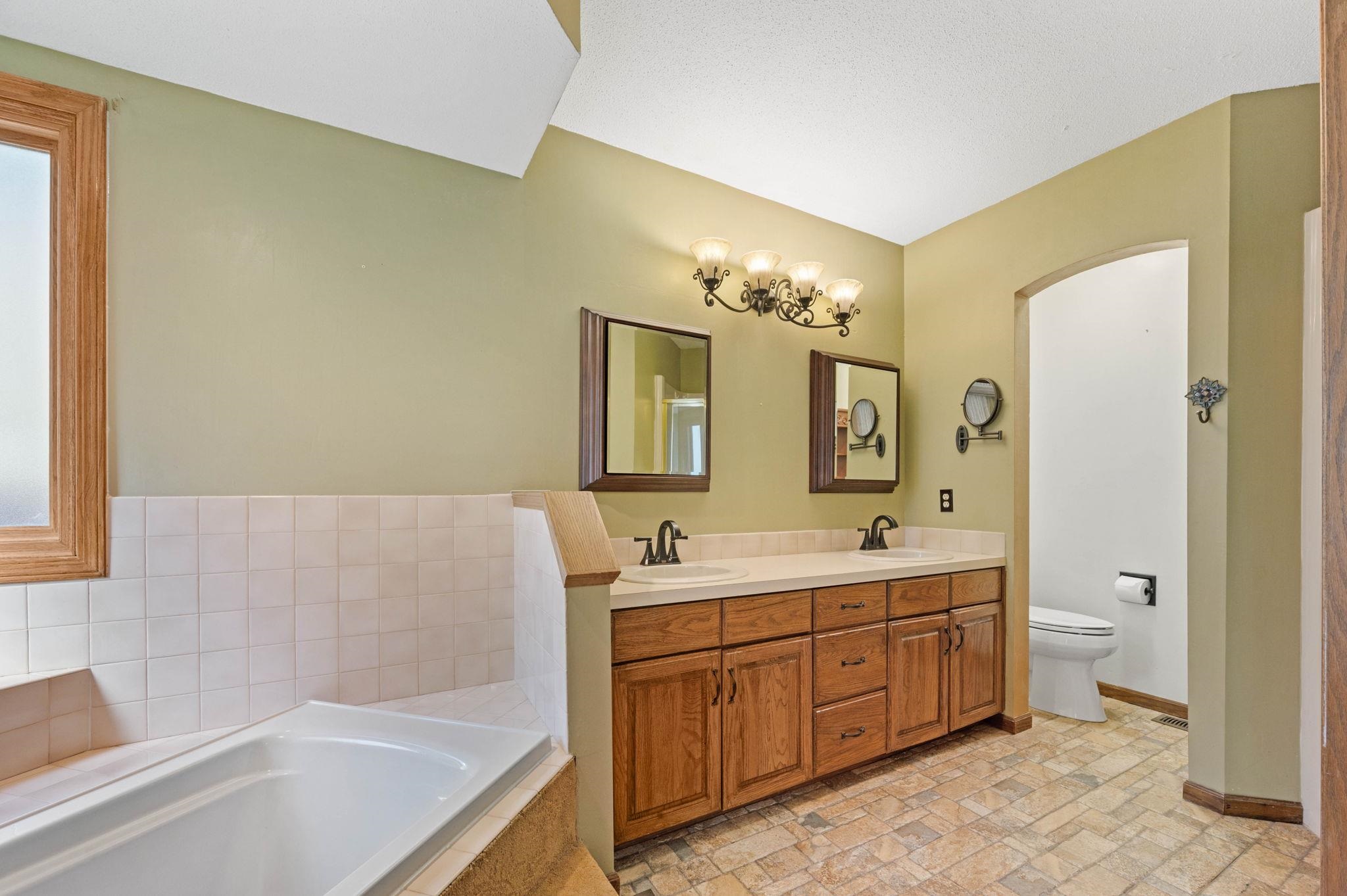 1829 N Tony Lane Wichita KS 67212