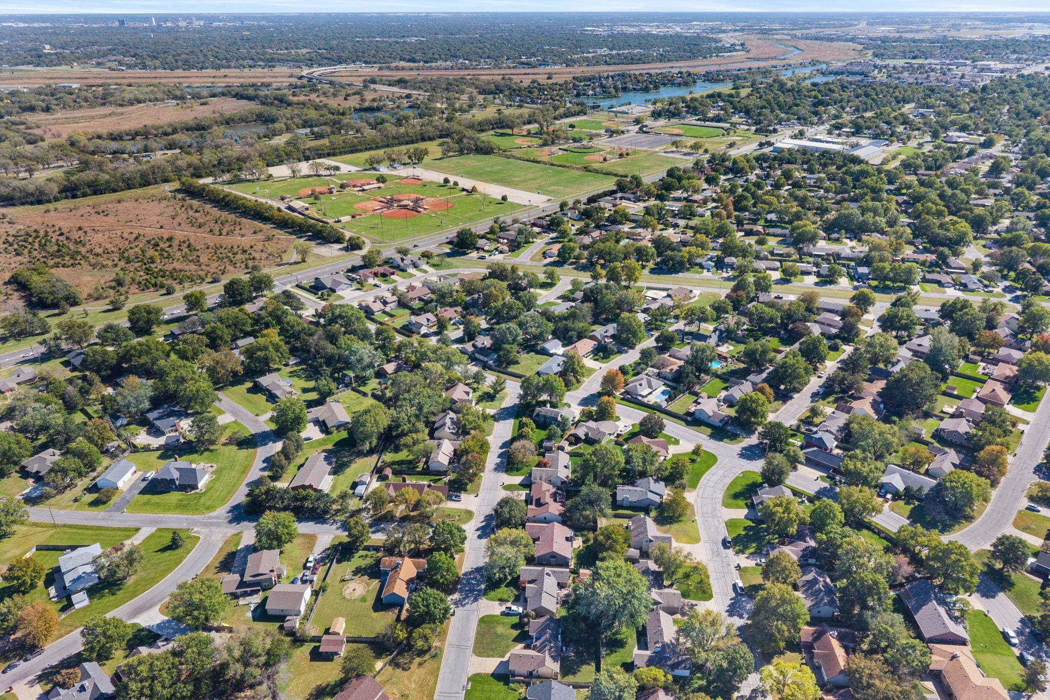 1829 N Tony Lane Wichita KS 67212