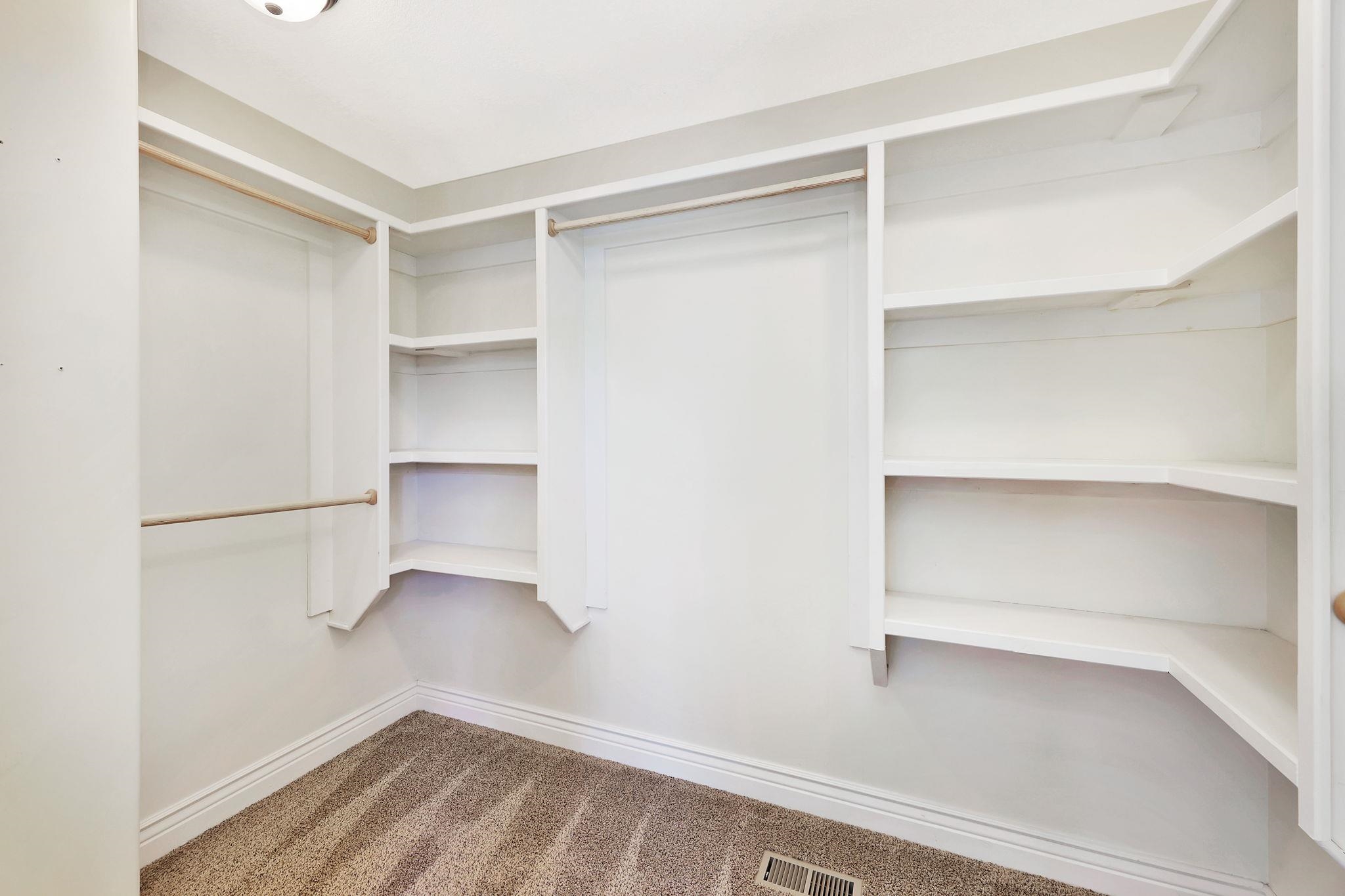 638 N Redbud Court Valley Center KS 67147