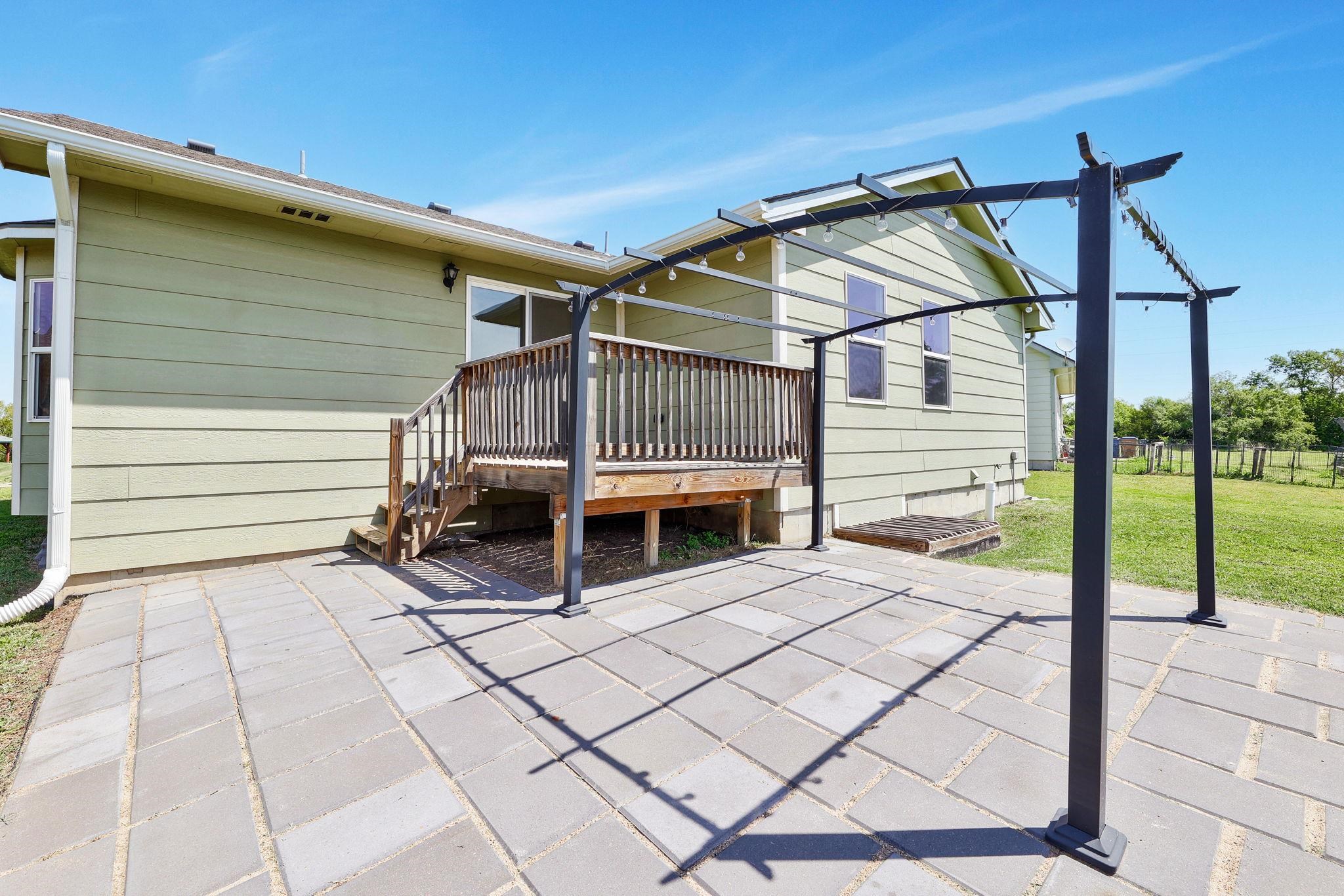 638 N Redbud Court Valley Center KS 67147